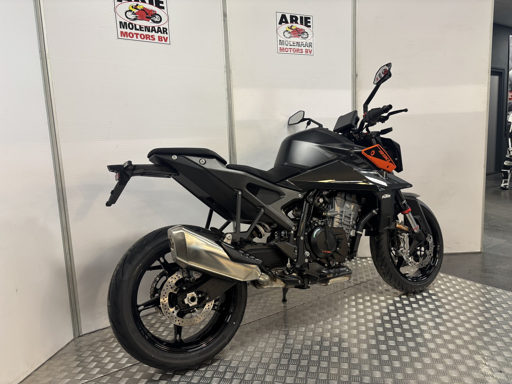 KTM - 990 DUKE