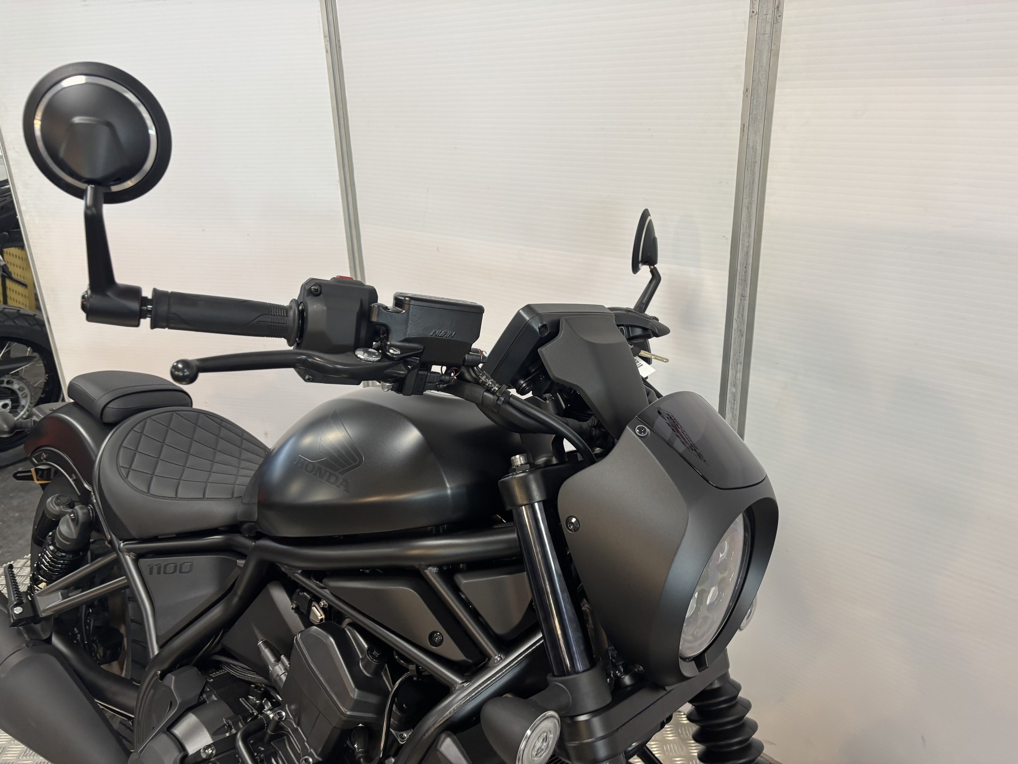 HONDA - CMX 1100 Rebel SE DCT