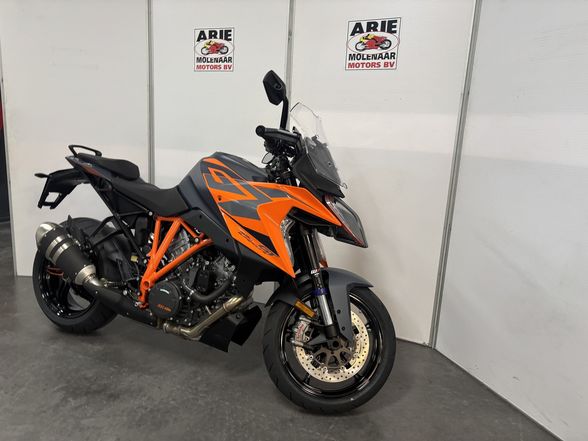 KTM - 1290 Super Duke GT