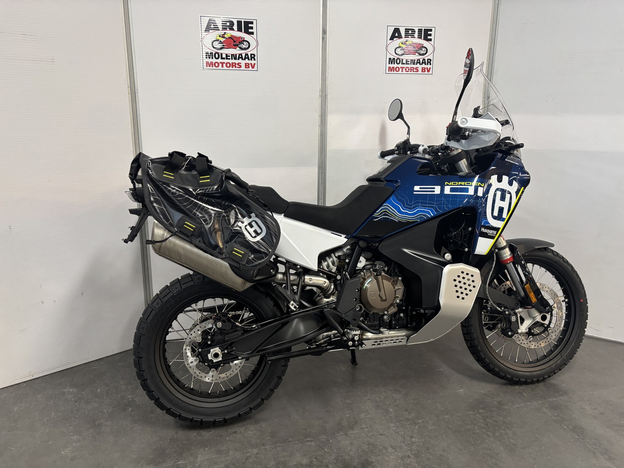 HUSQVARNA - NORDEN 901 EXPEDITION