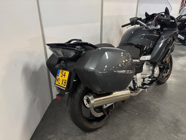 YAMAHA - FJR 1300 ABS AE