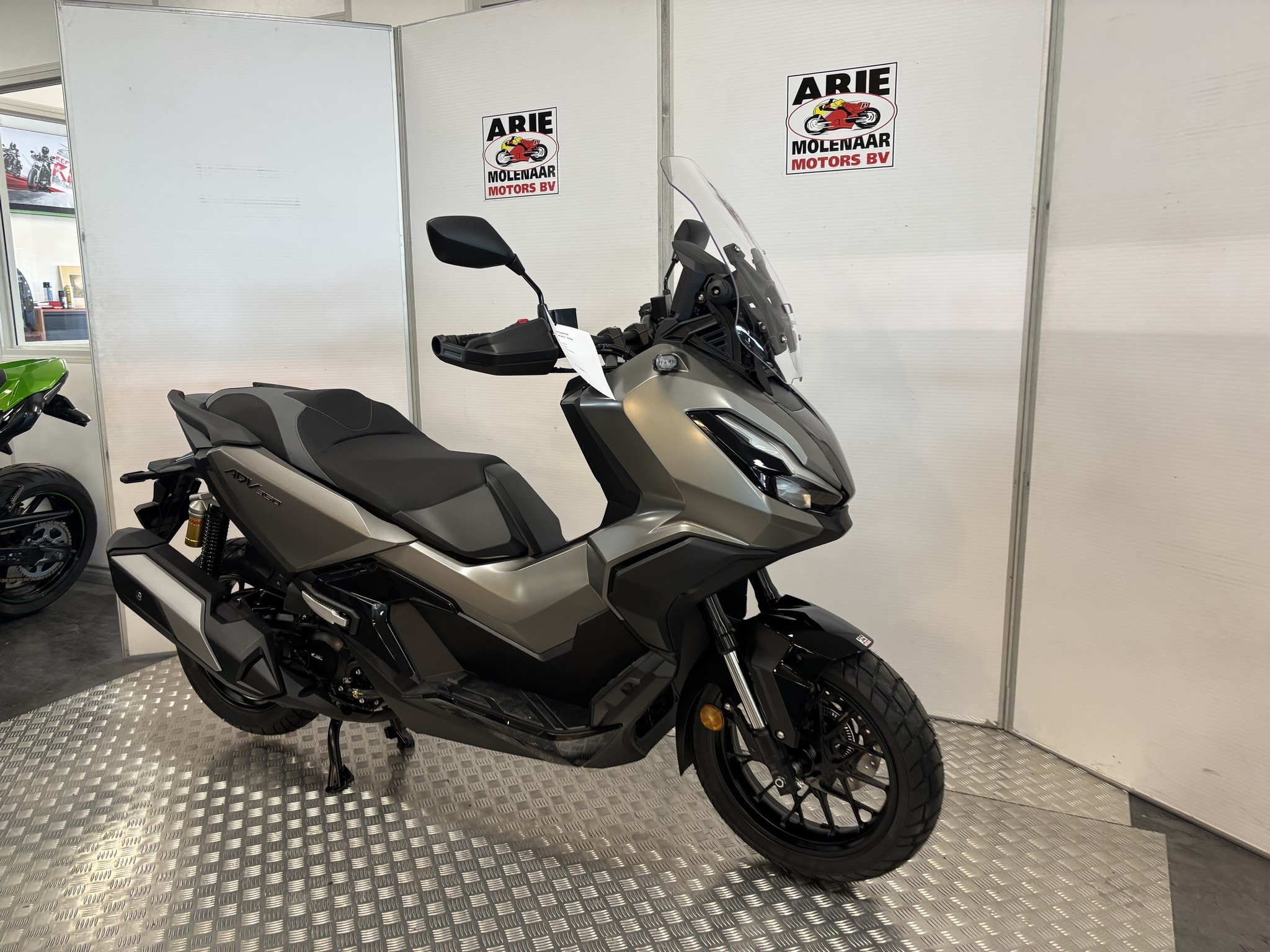 HONDA - ADV 350