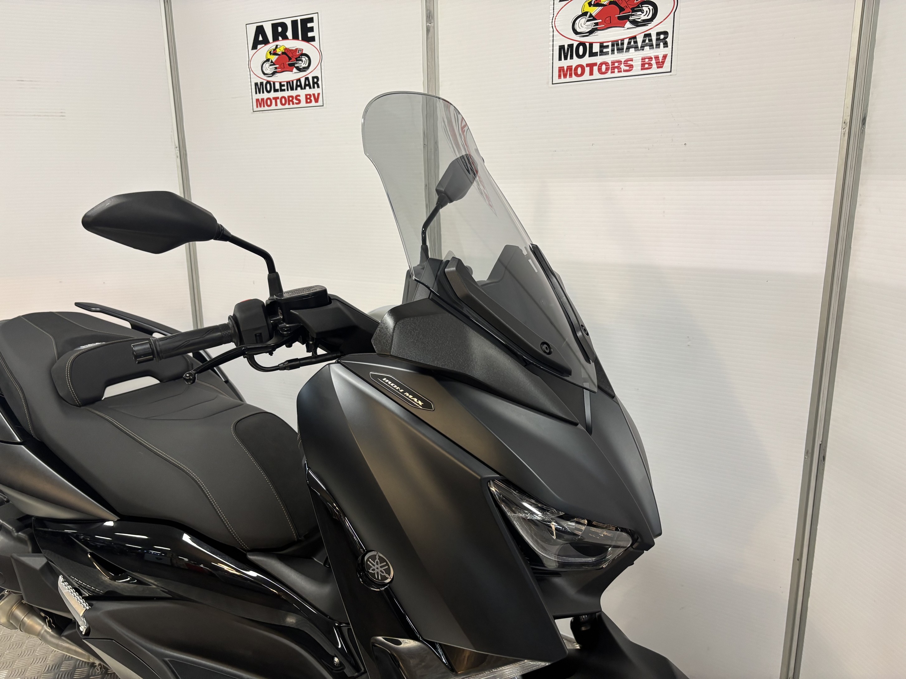 YAMAHA X MAX 400 ABS