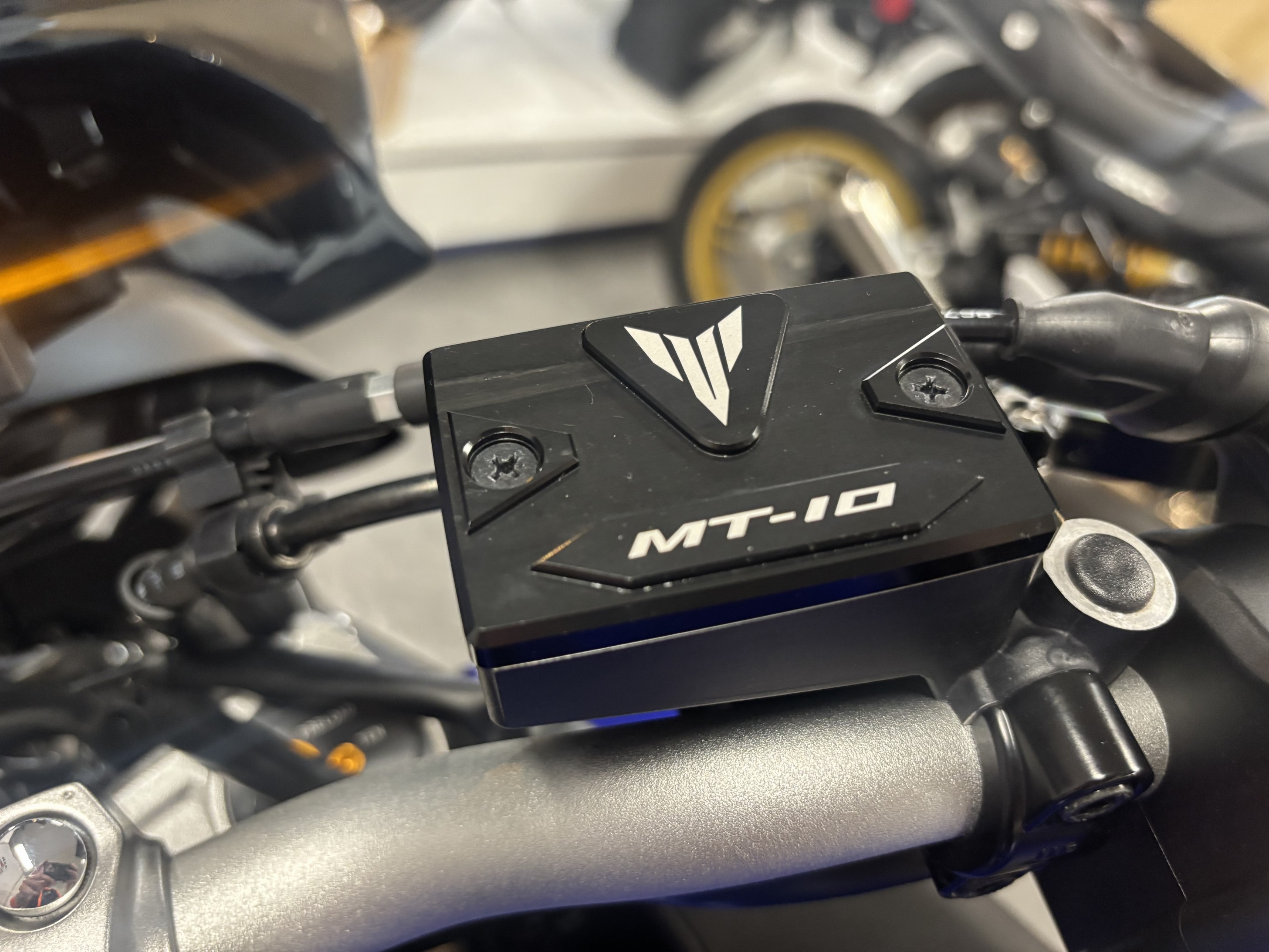 YAMAHA MT 10 ABS