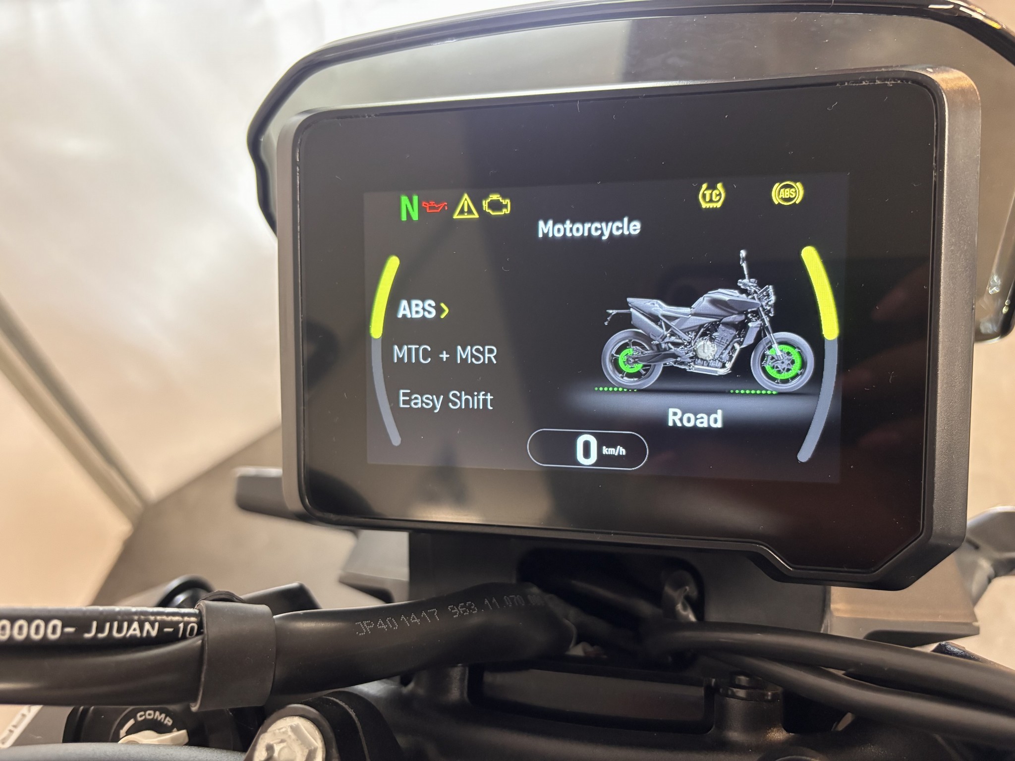 HUSQVARNA SVARTPILEN 801