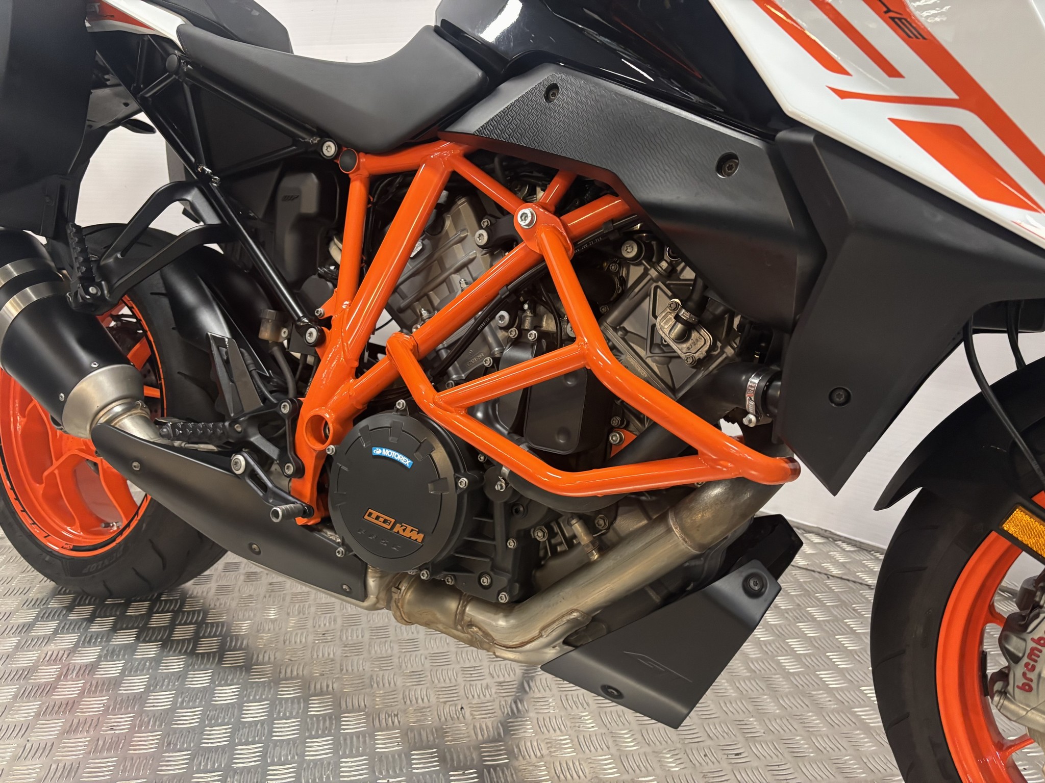 KTM 1290 Super Duke GT