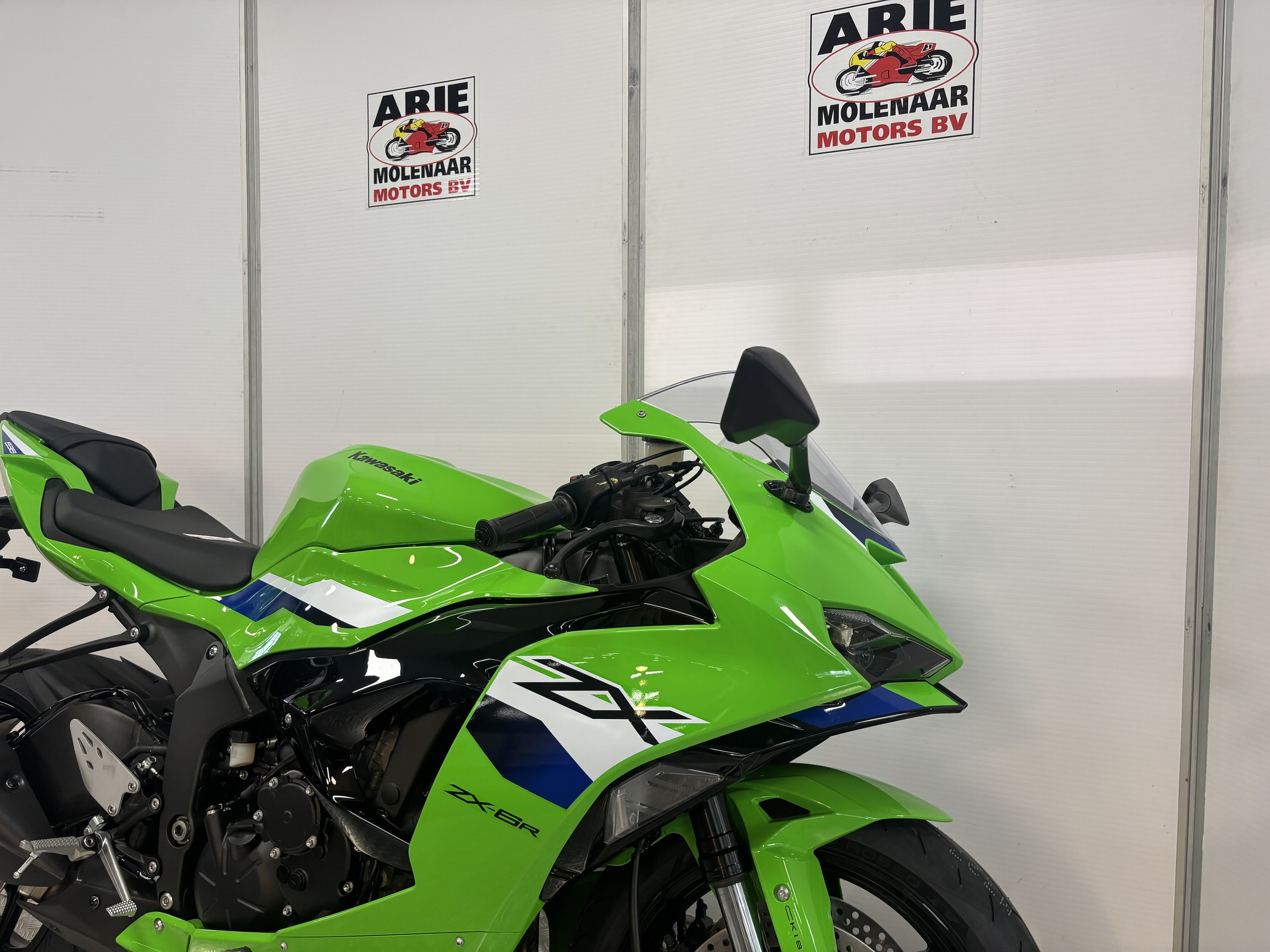 KAWASAKI Ninja ZX-6R