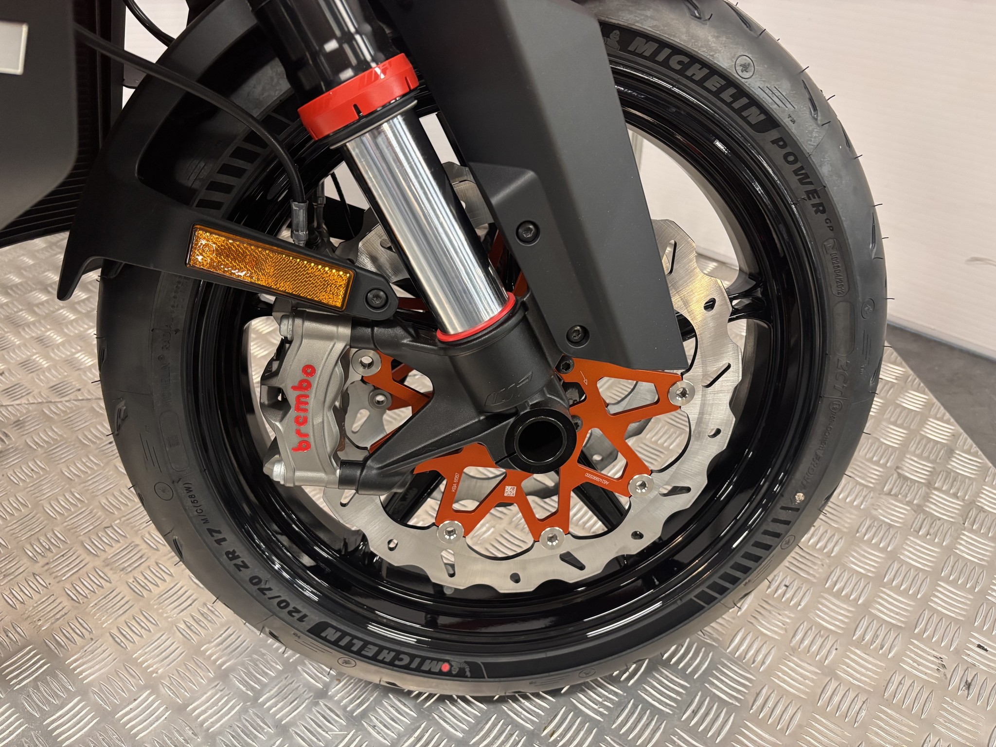 KTM 1390 SUPER DUKE R