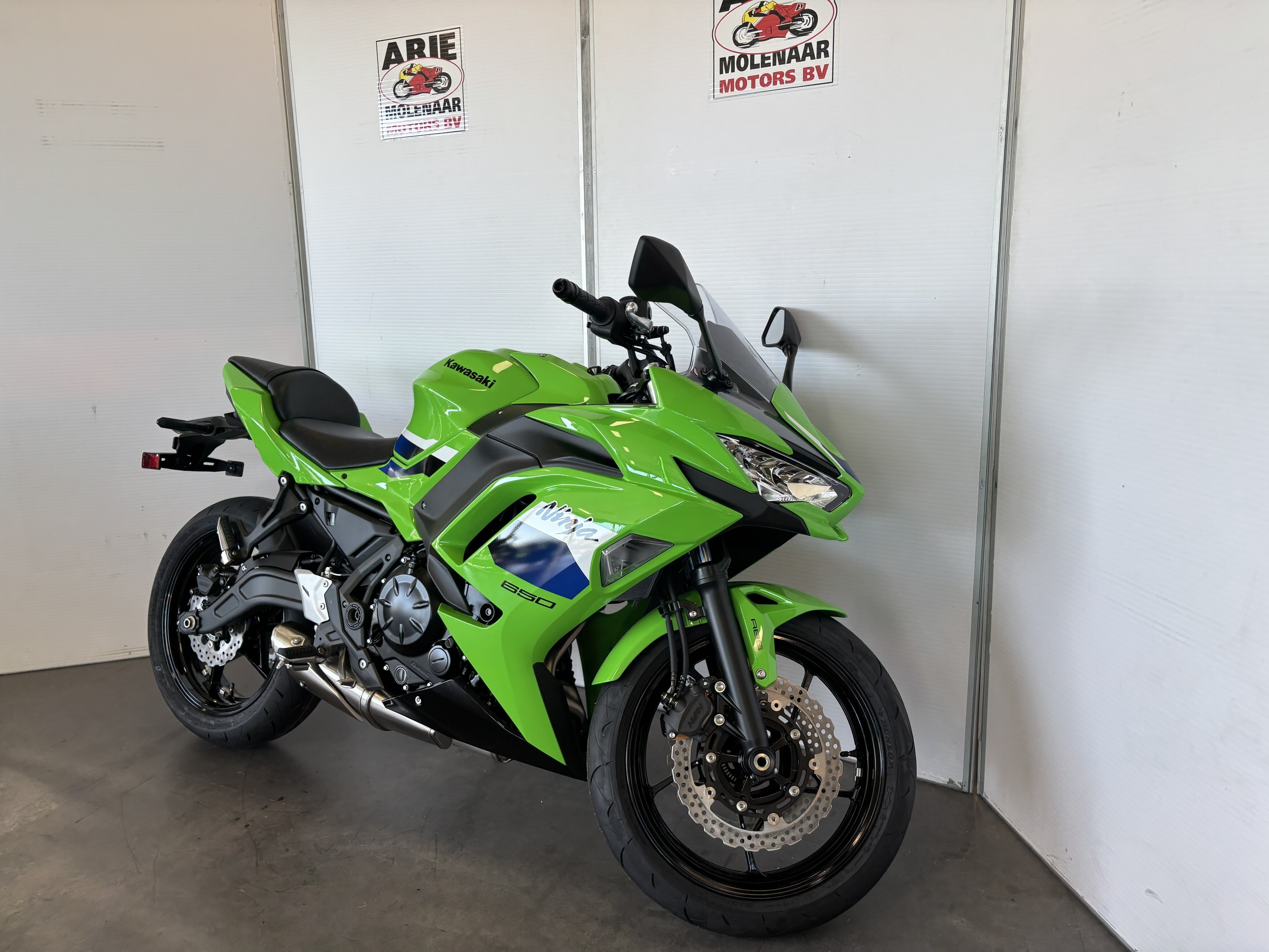 KAWASAKI Ninja 650