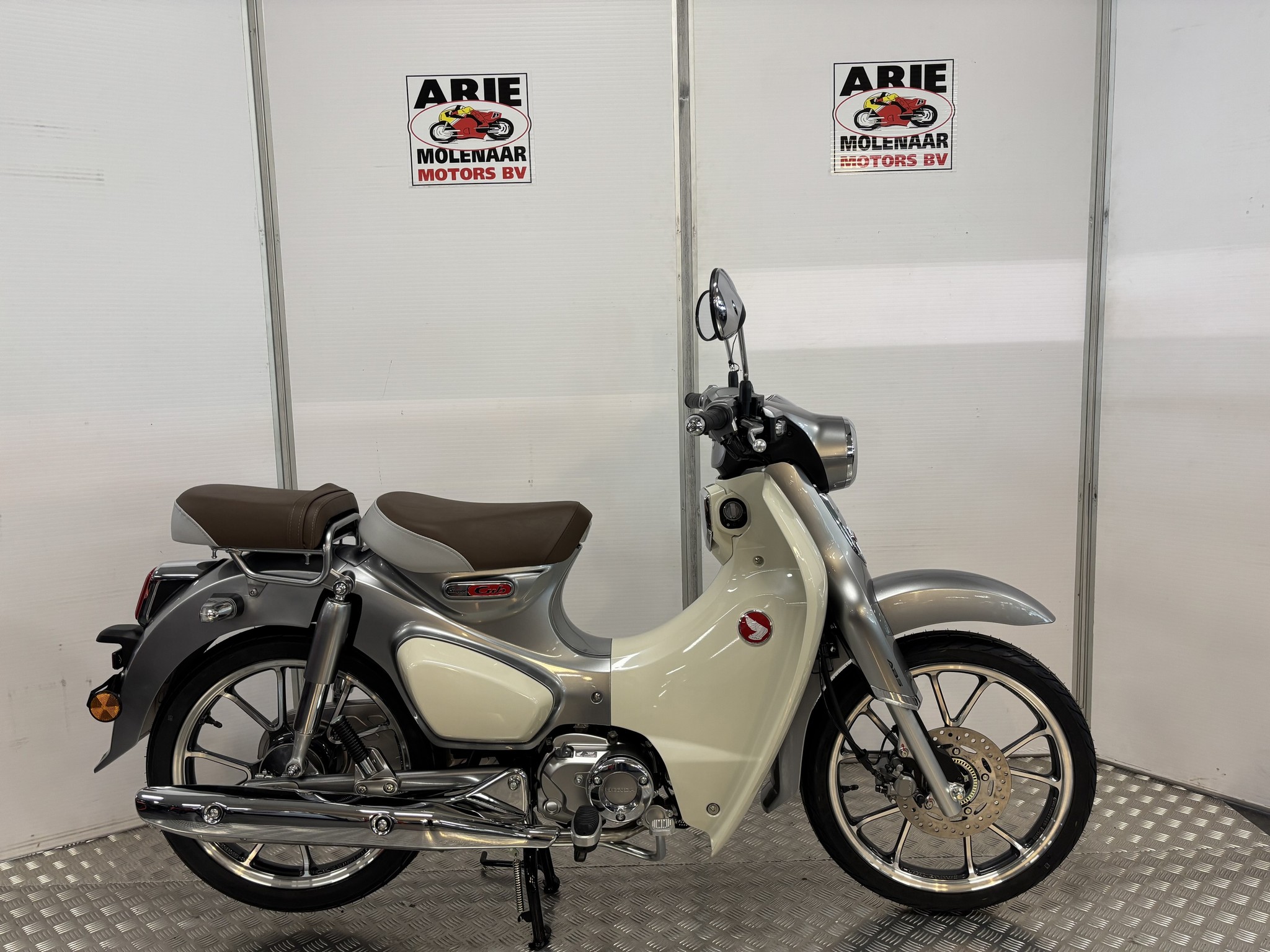 HONDA Super Cub C125