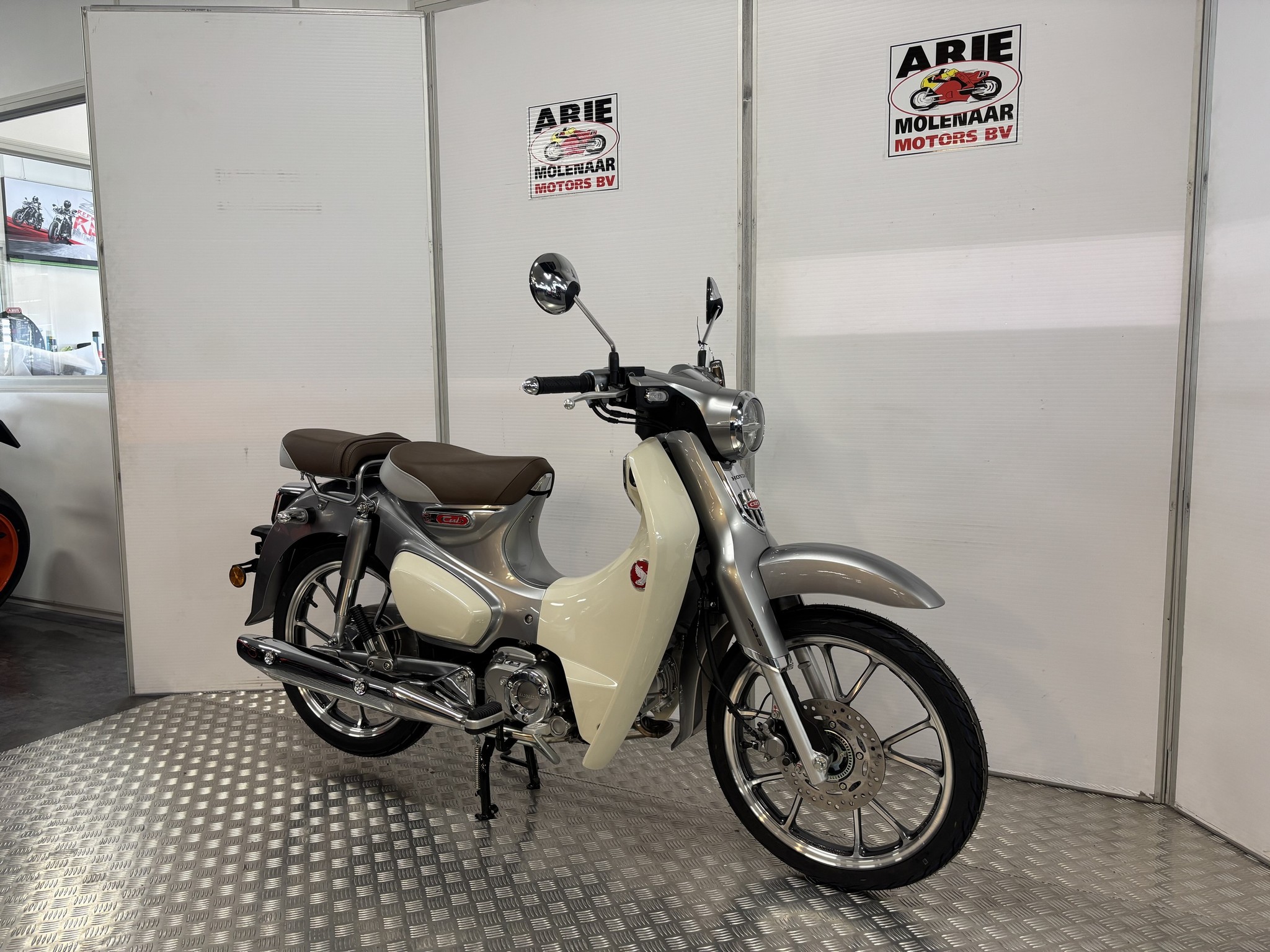 HONDA Super Cub C125