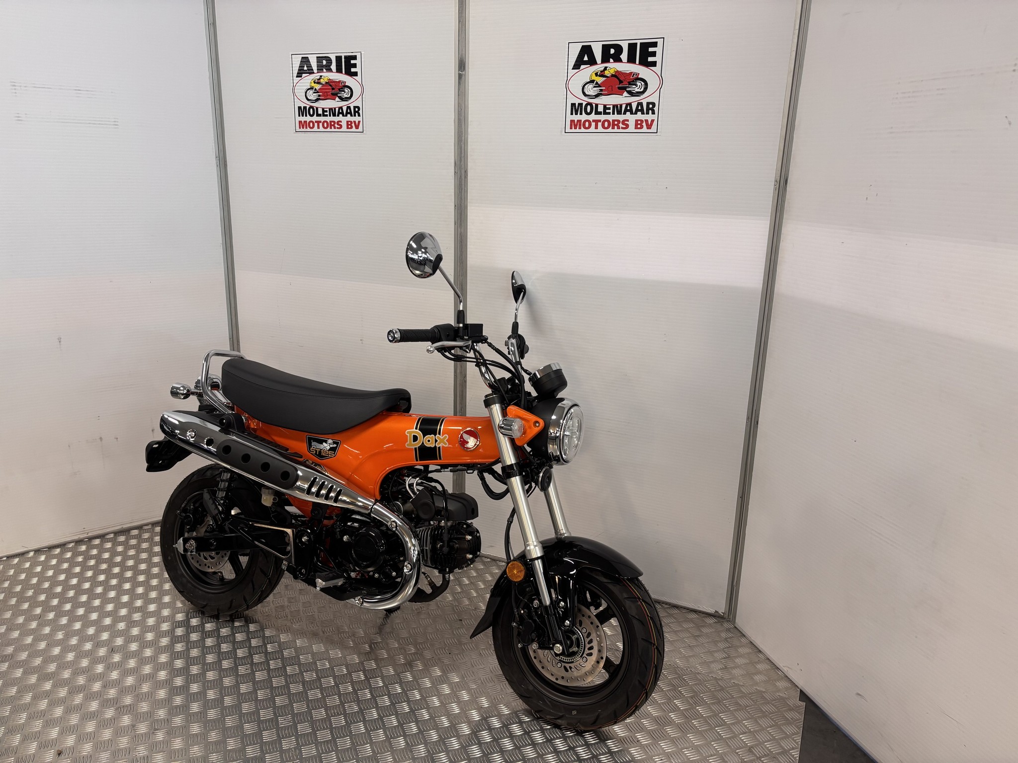 HONDA DAX 125 ABS