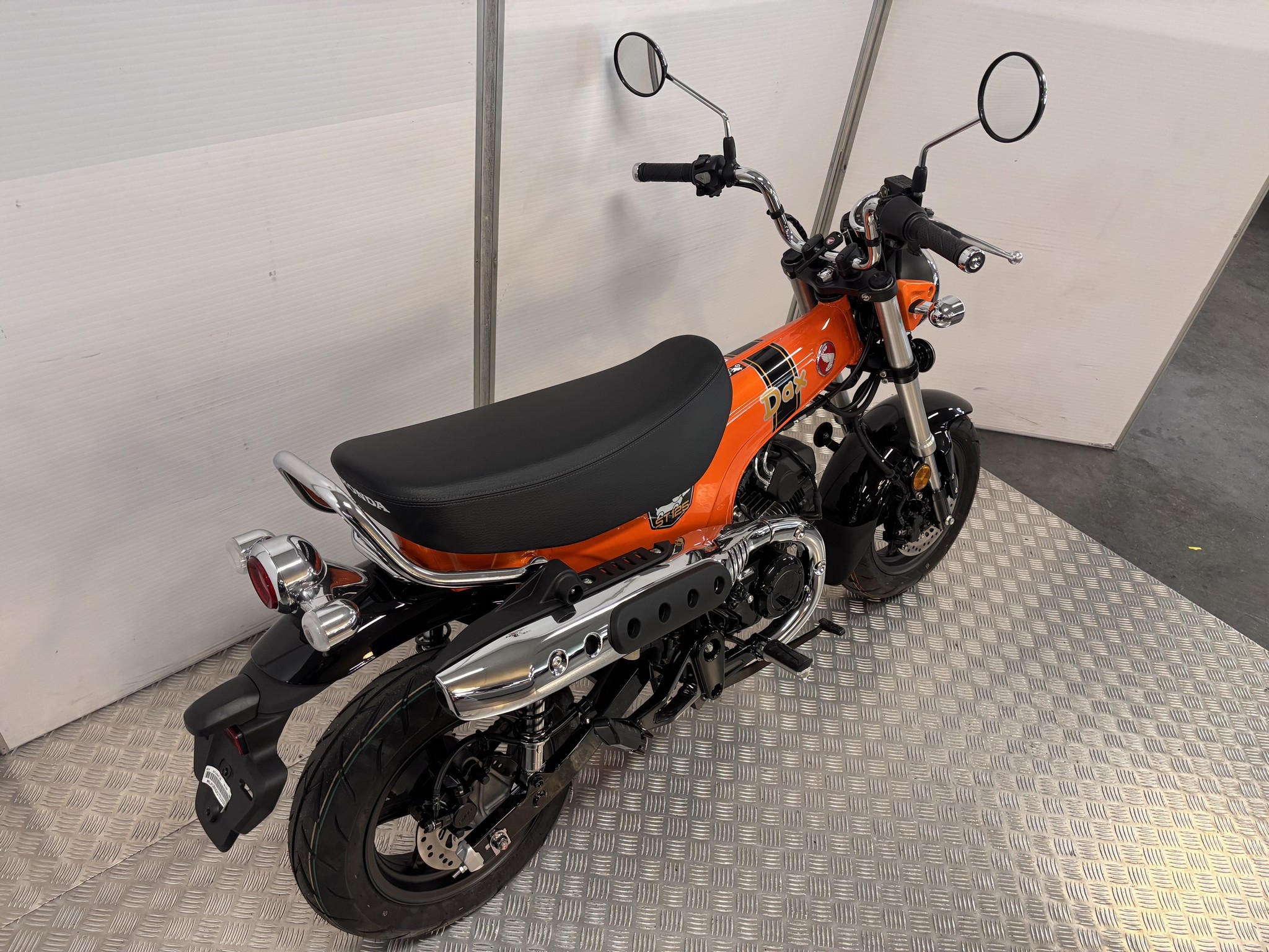 HONDA DAX 125 ABS