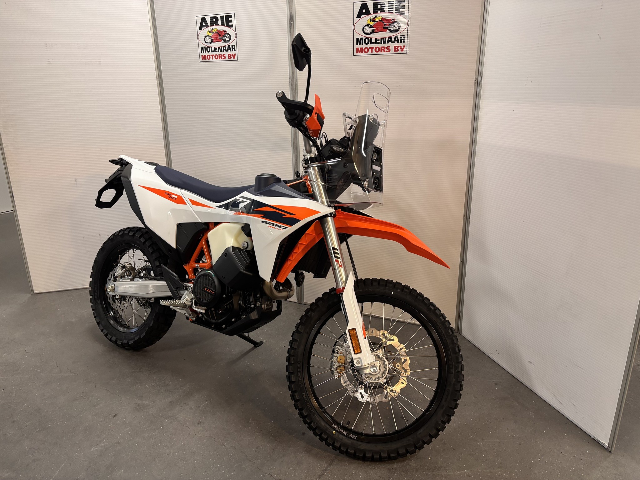 KTM 690 Rally