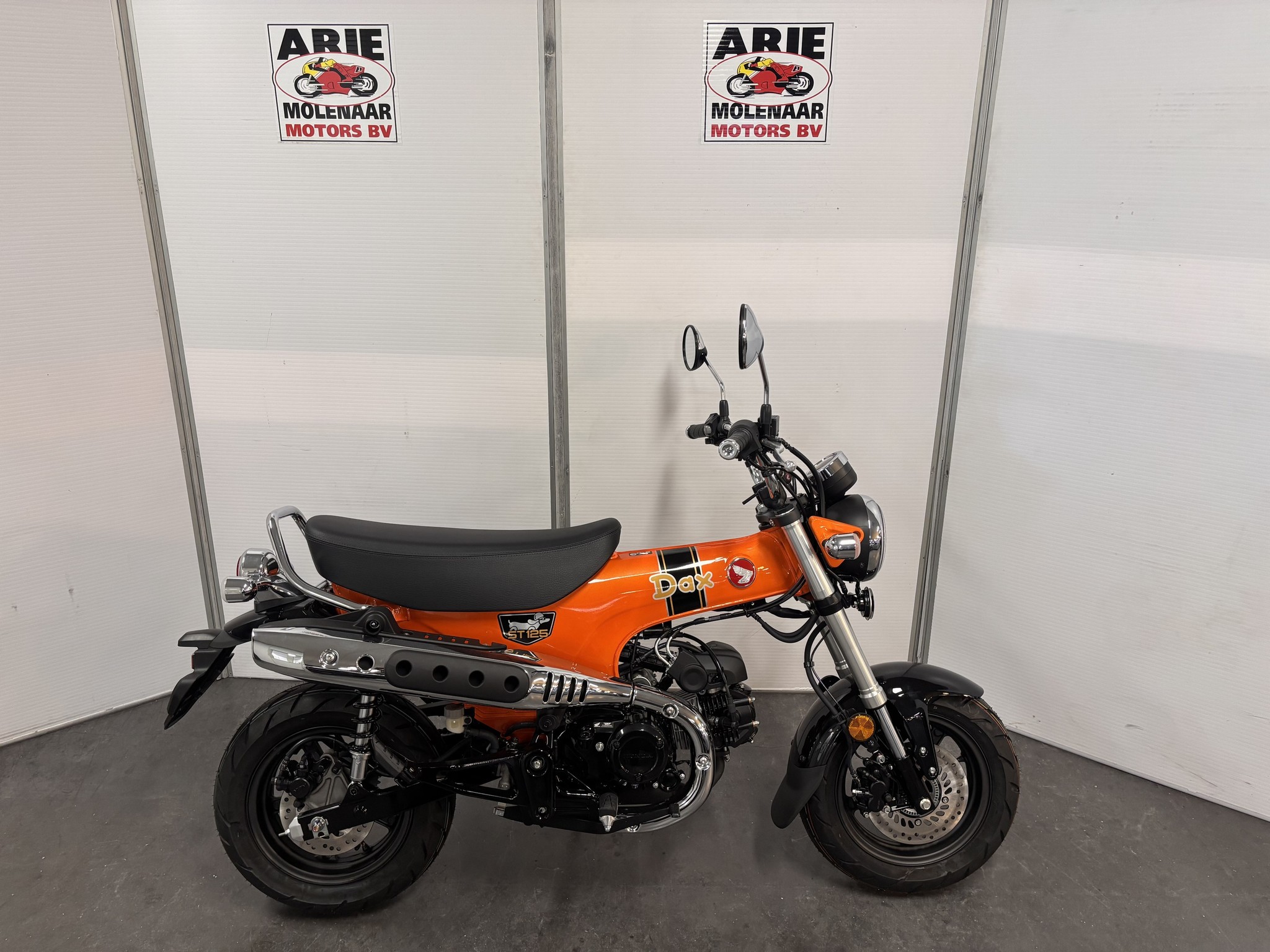 HONDA DAX 125 ABS