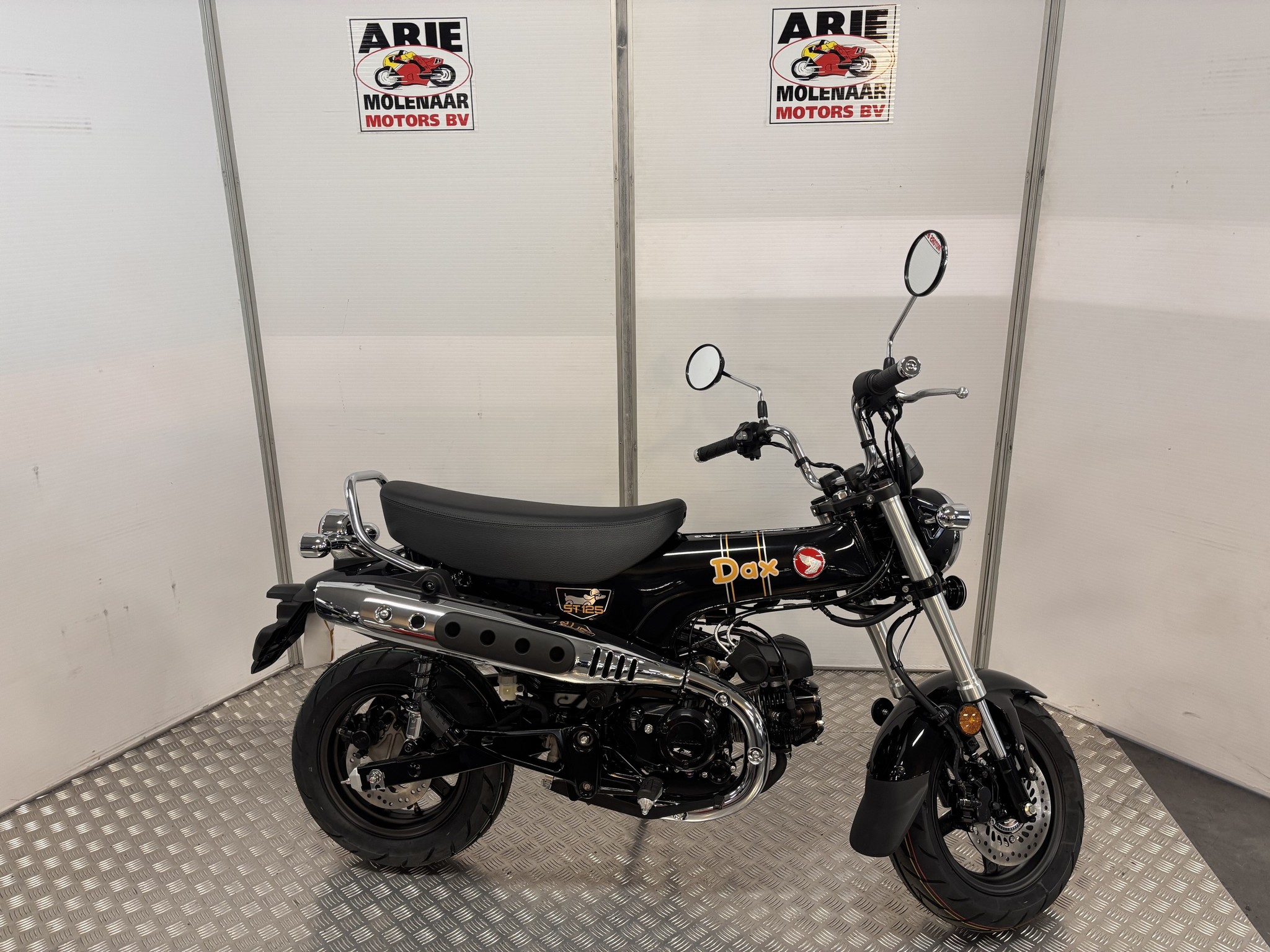 HONDA DAX 125 ABS