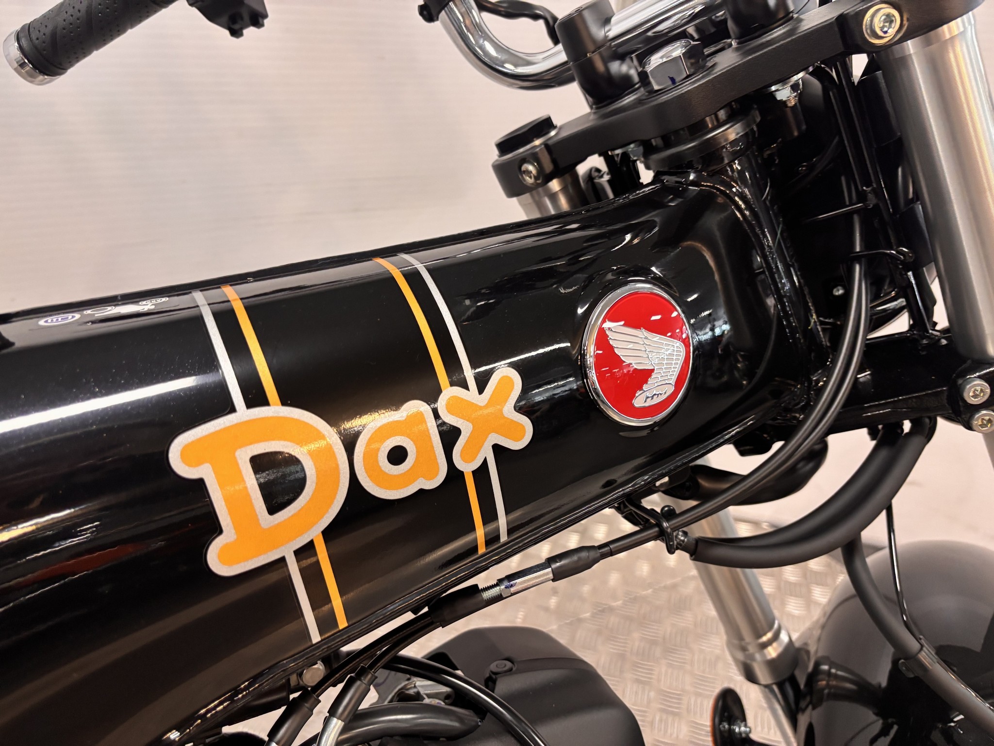 HONDA DAX 125 ABS