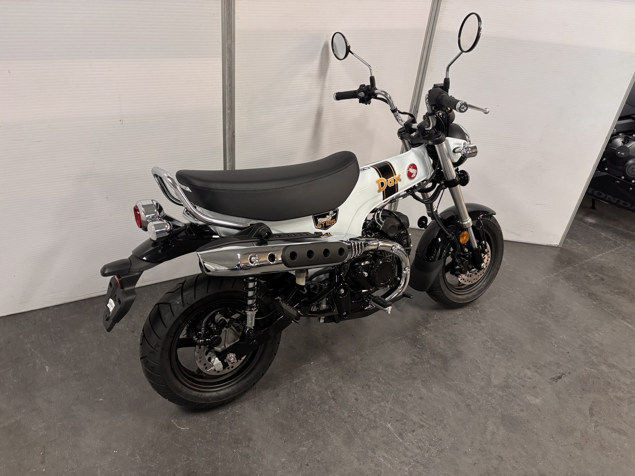 HONDA DAX 125 ABS