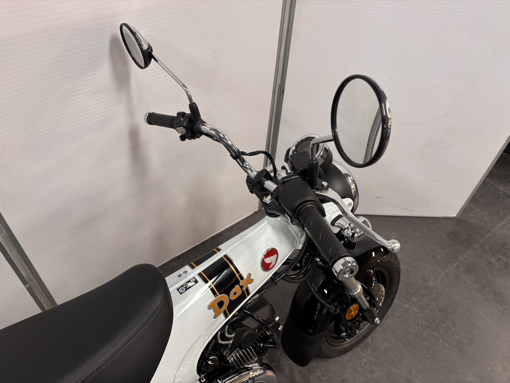 HONDA DAX 125 ABS