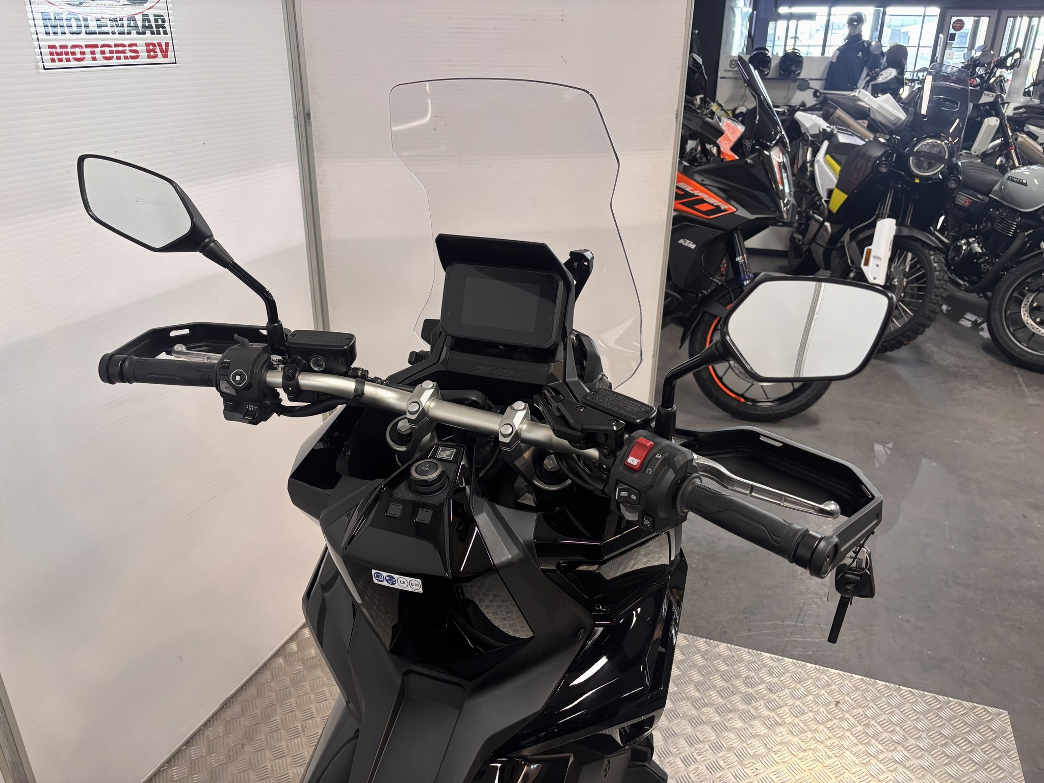 HONDA X-ADV 750