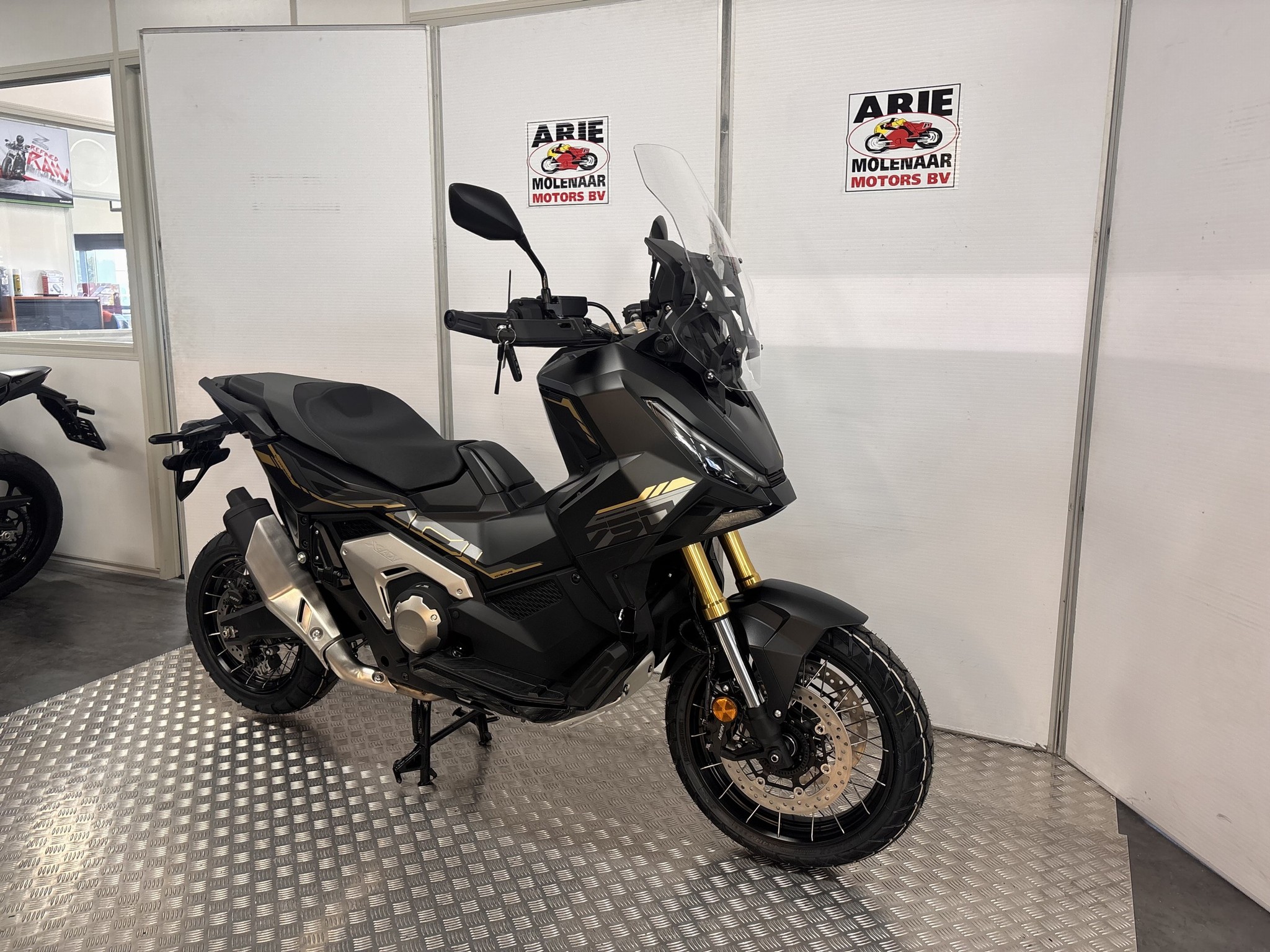 HONDA X-ADV 750