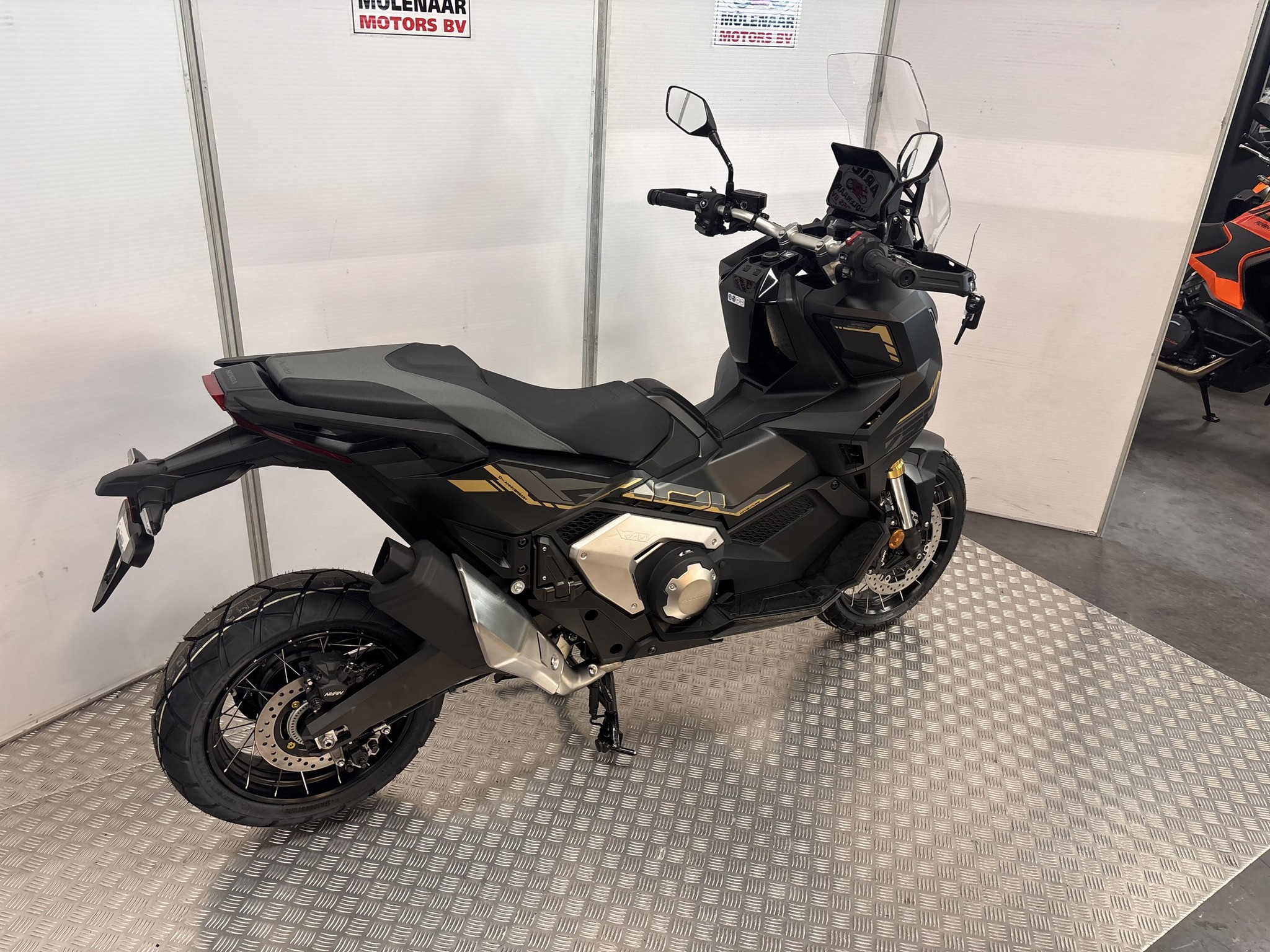 HONDA X-ADV 750