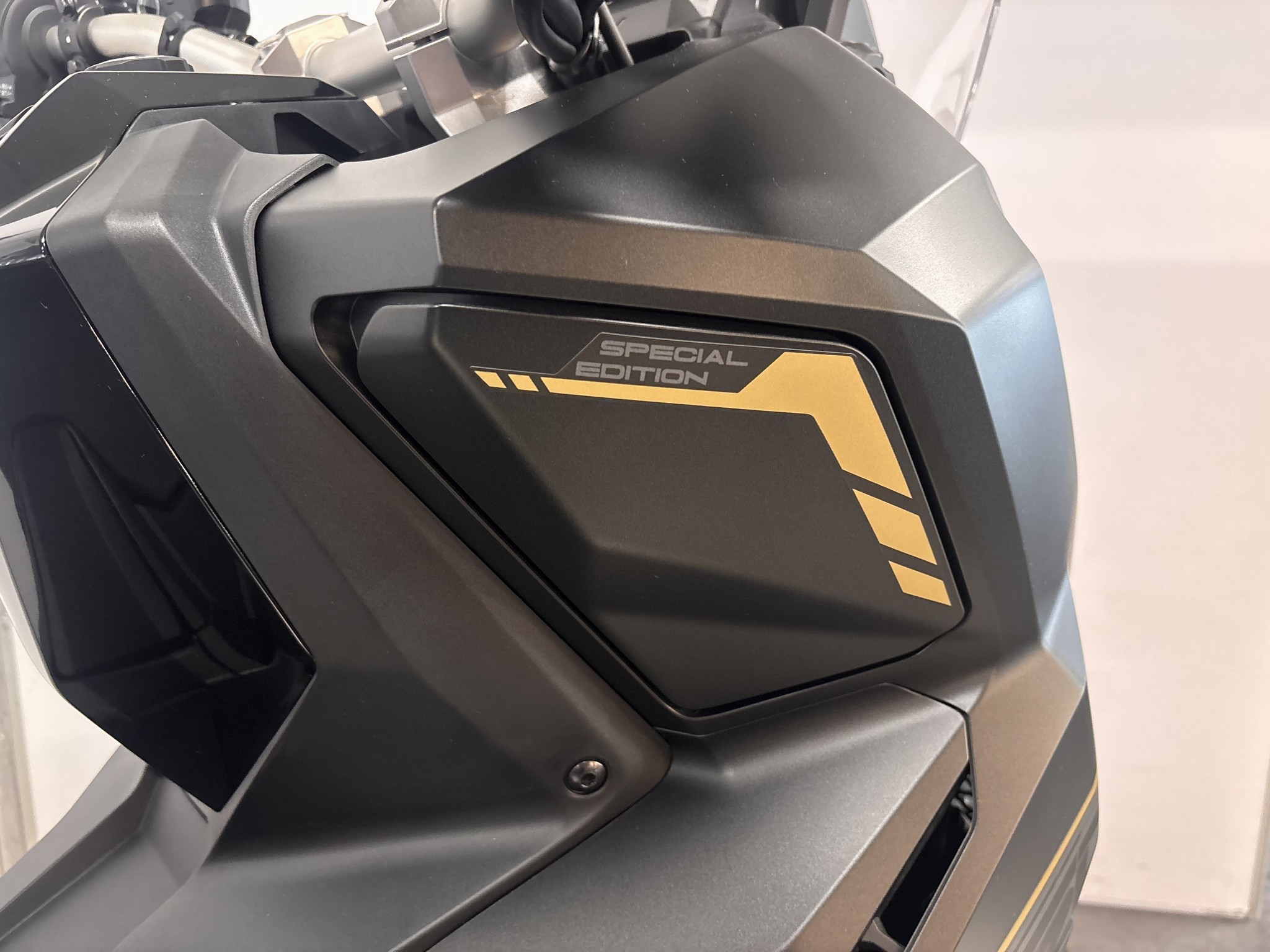 HONDA X-ADV 750
