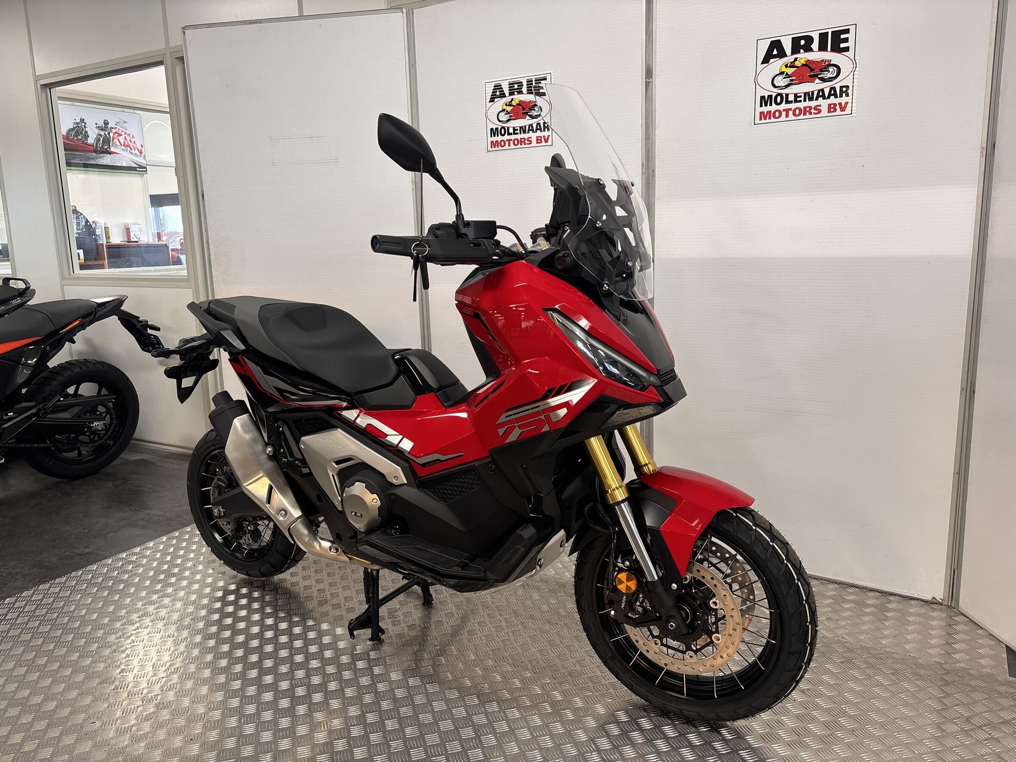 HONDA X-ADV 750