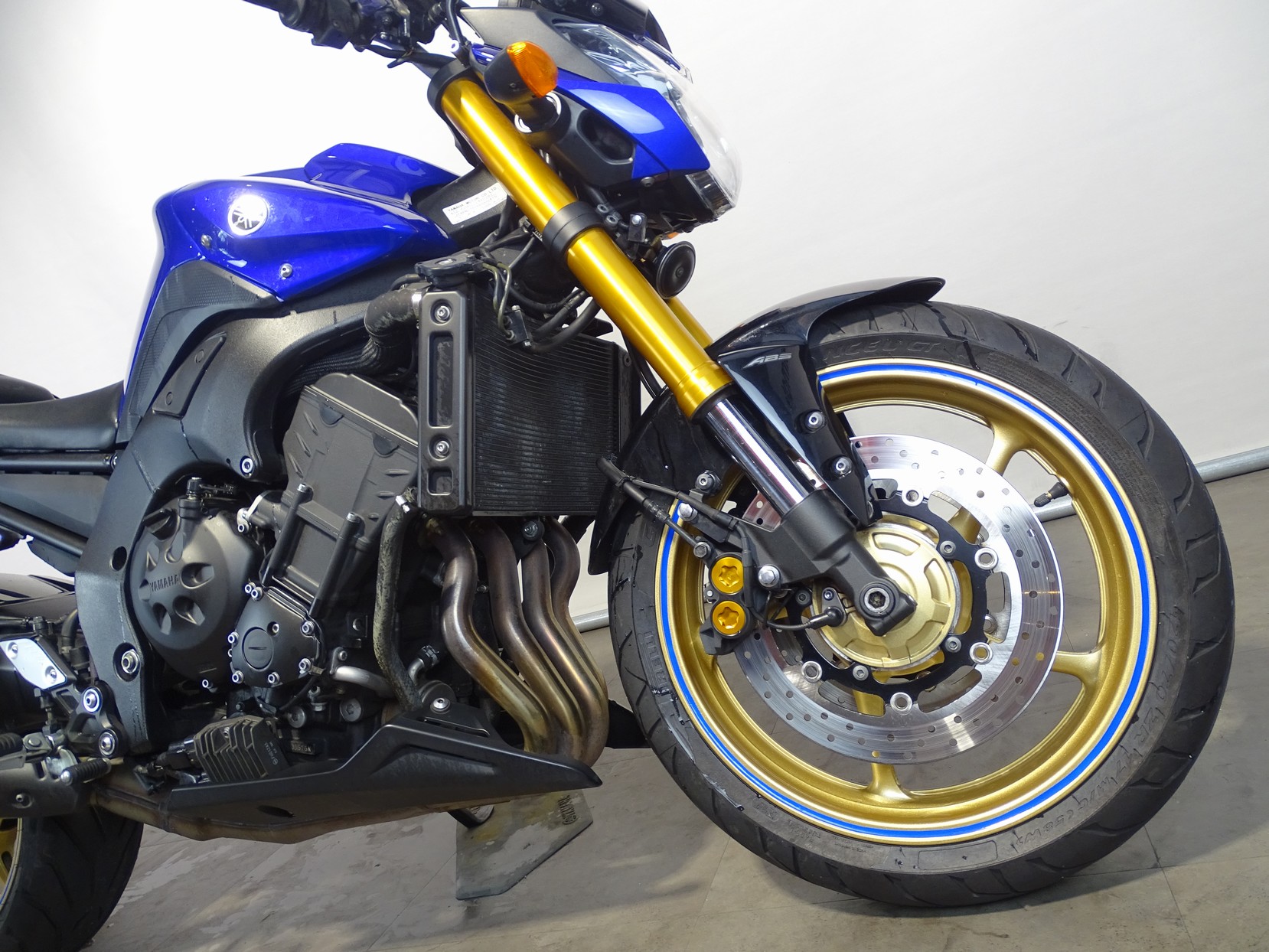 YAMAHA FZ 8 ABS