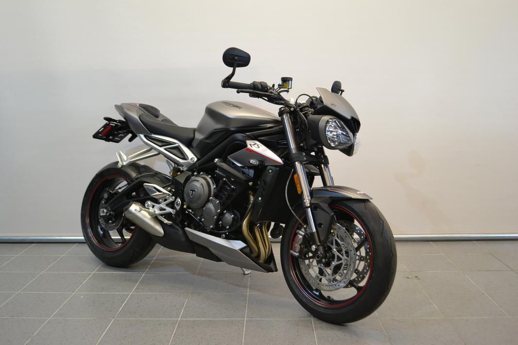 TRIUMPH STREET TRIPLE RS
