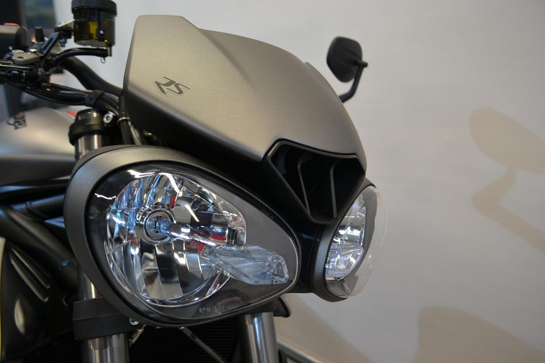 TRIUMPH STREET TRIPLE RS