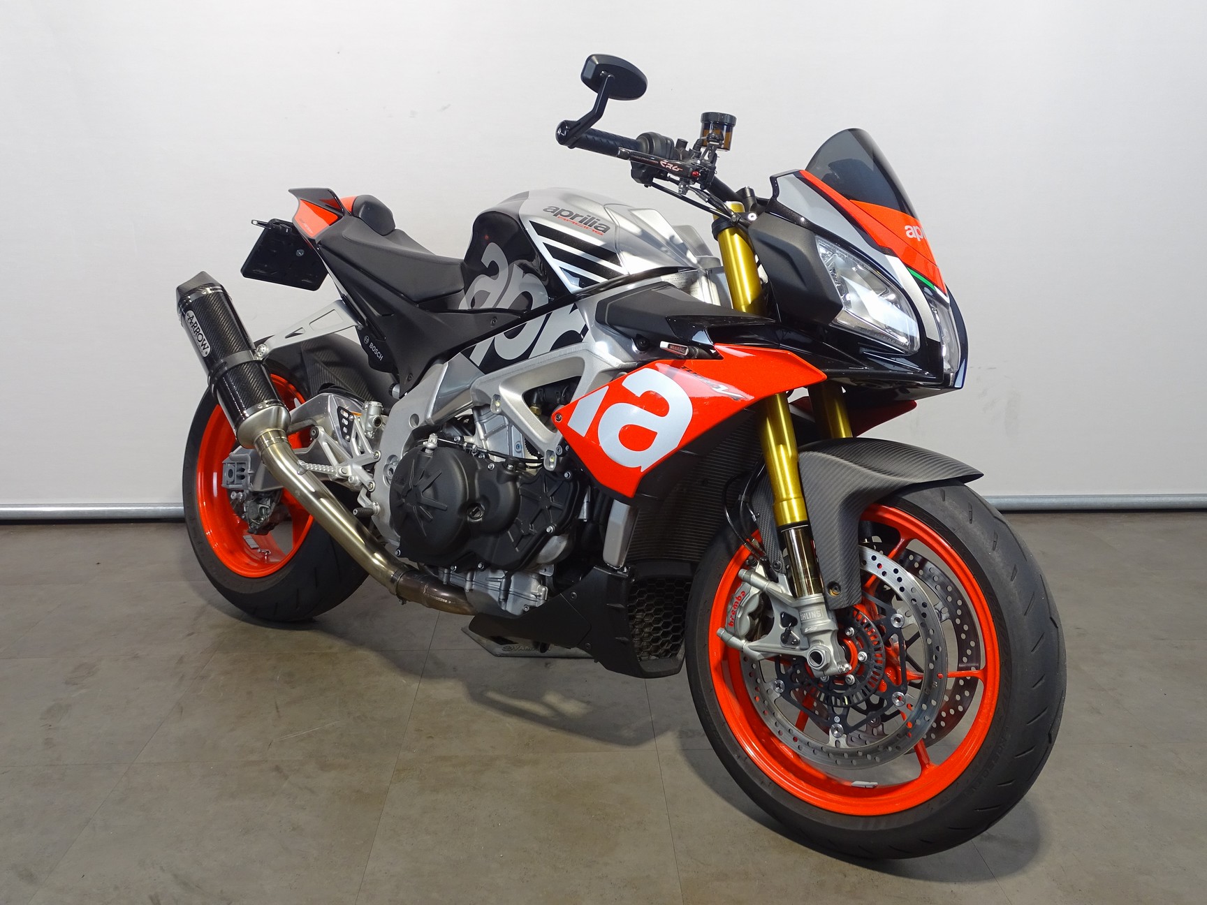 APRILIA TUONO V4 1100 FACT SUPERPOLE