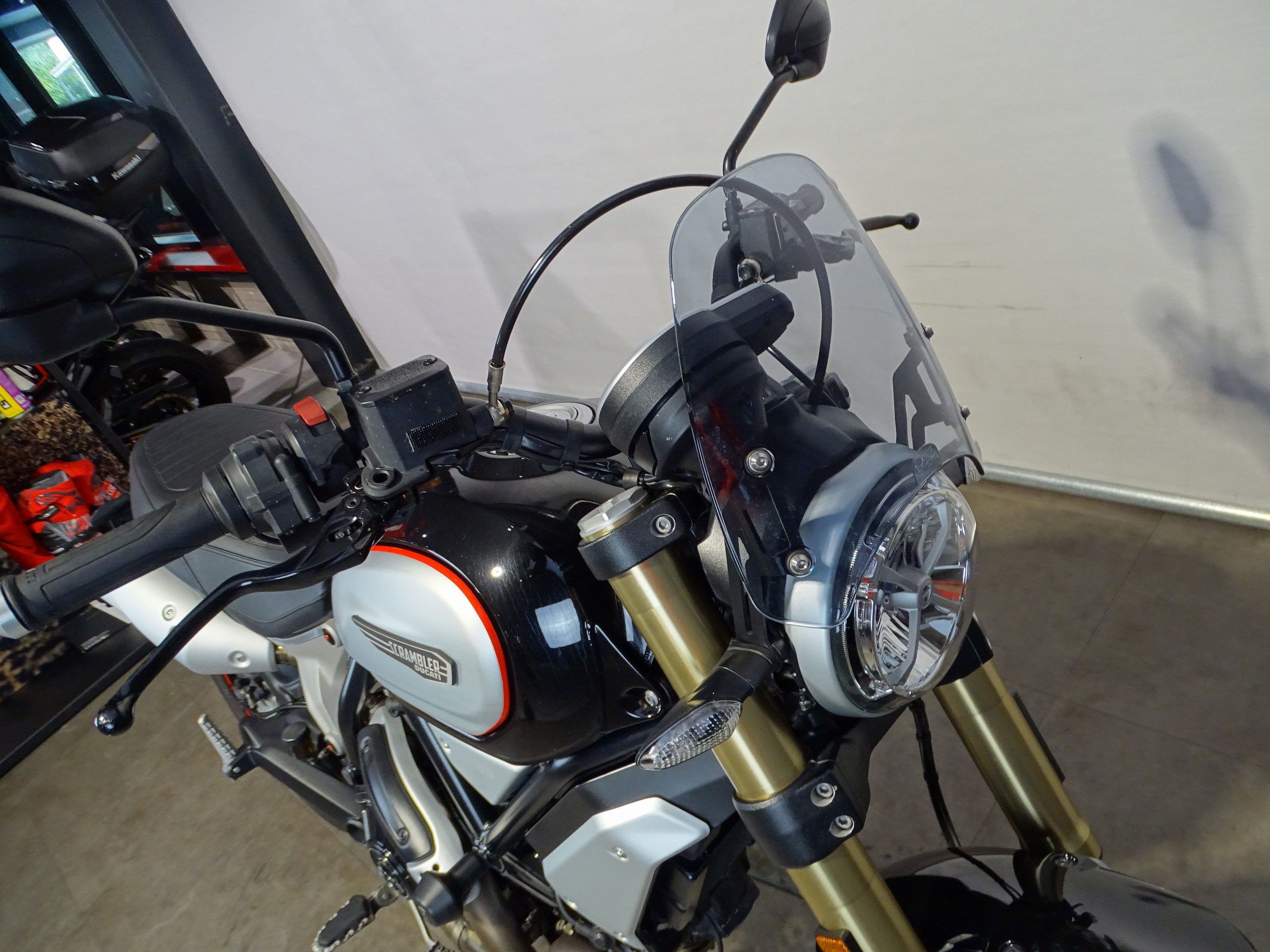 DUCATI SCRAMBLER 1100