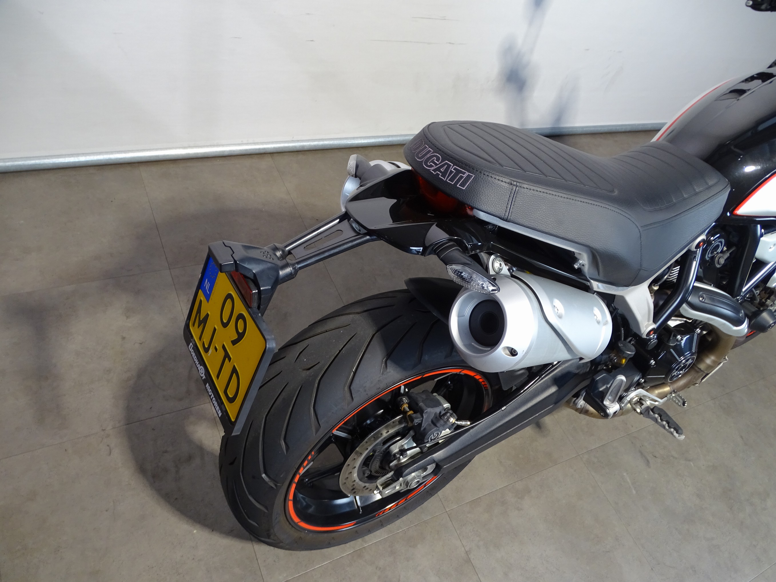 DUCATI SCRAMBLER 1100