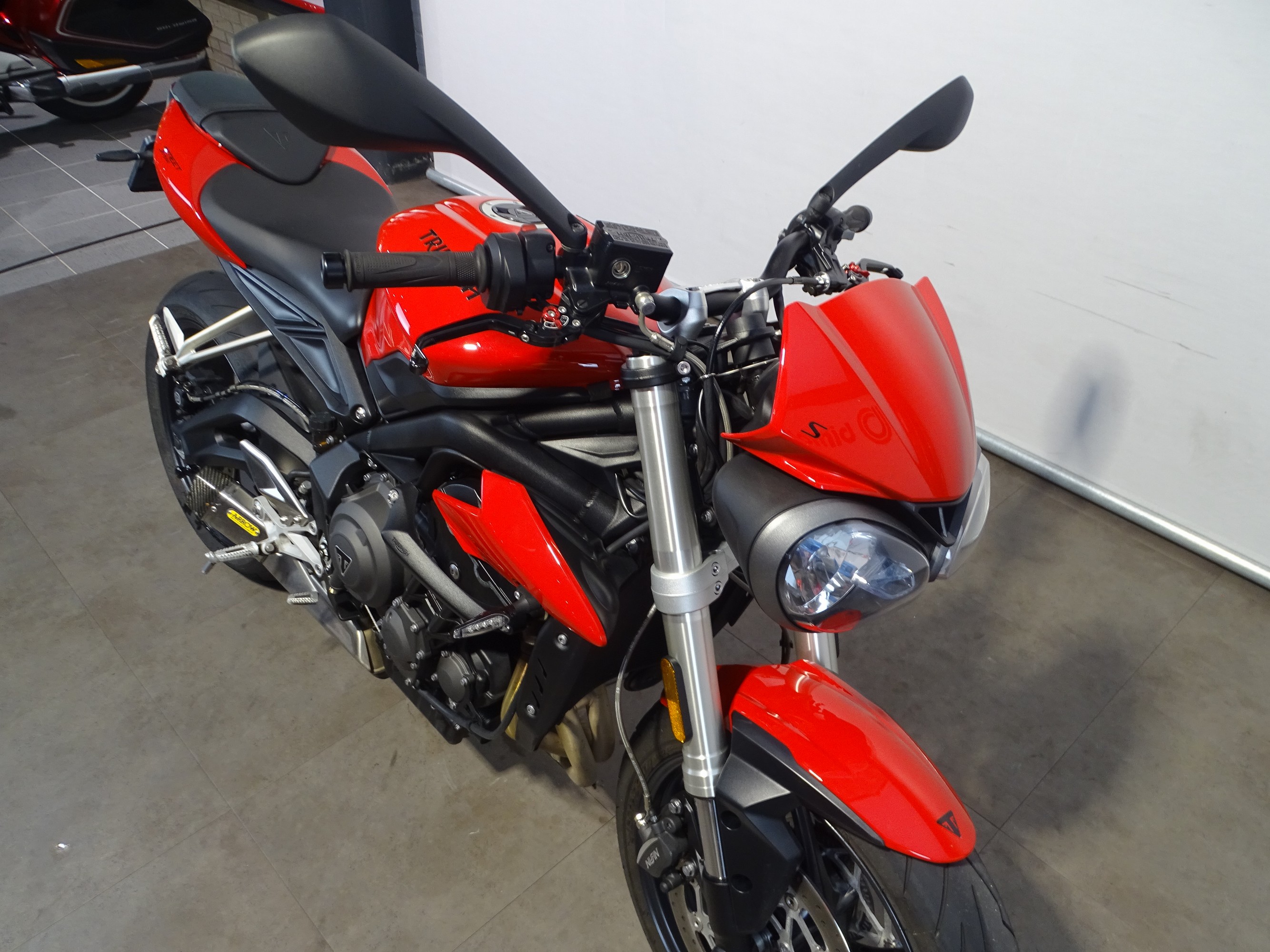 TRIUMPH STREET TRIPLE S A2