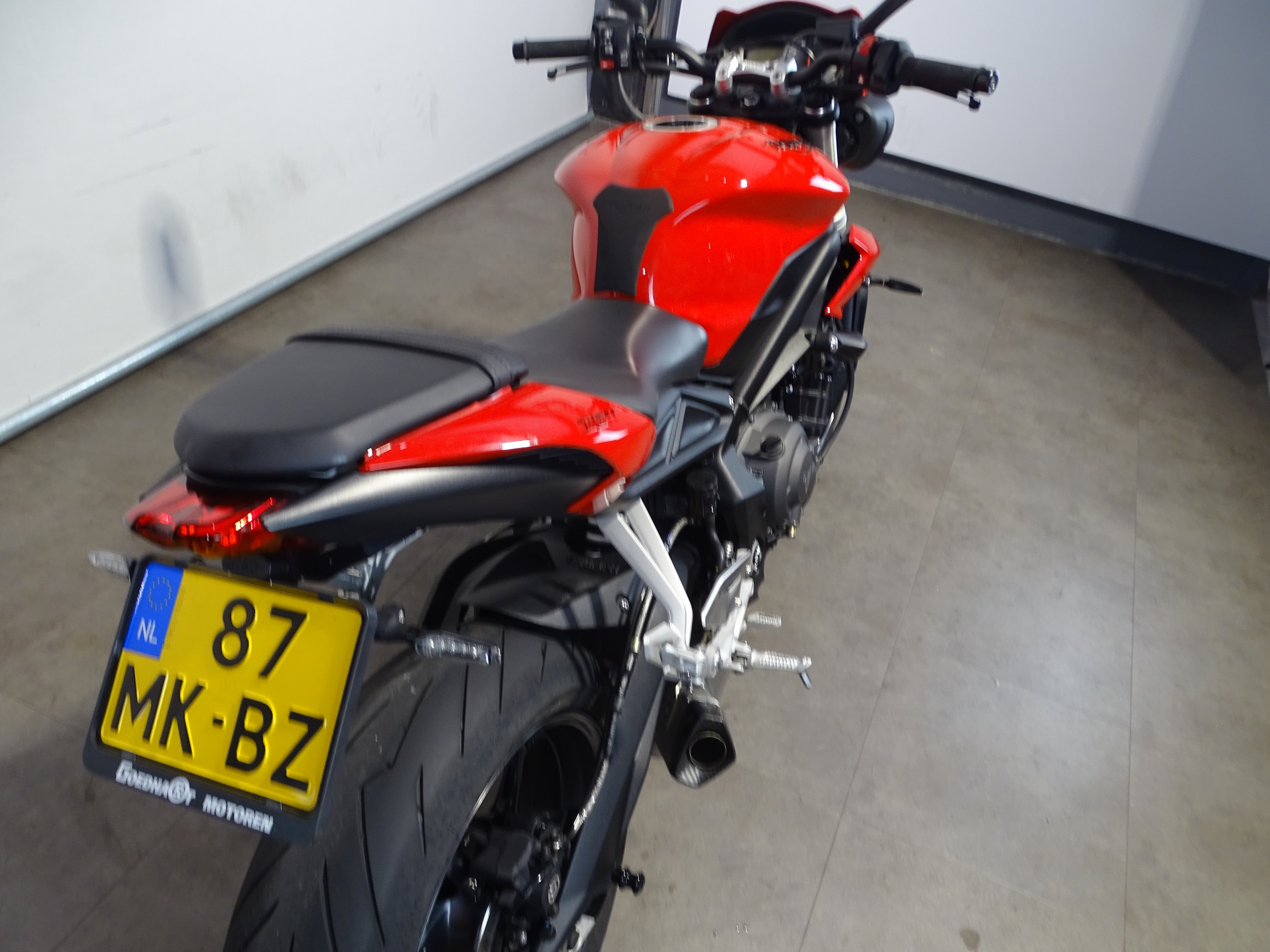 TRIUMPH STREET TRIPLE S A2