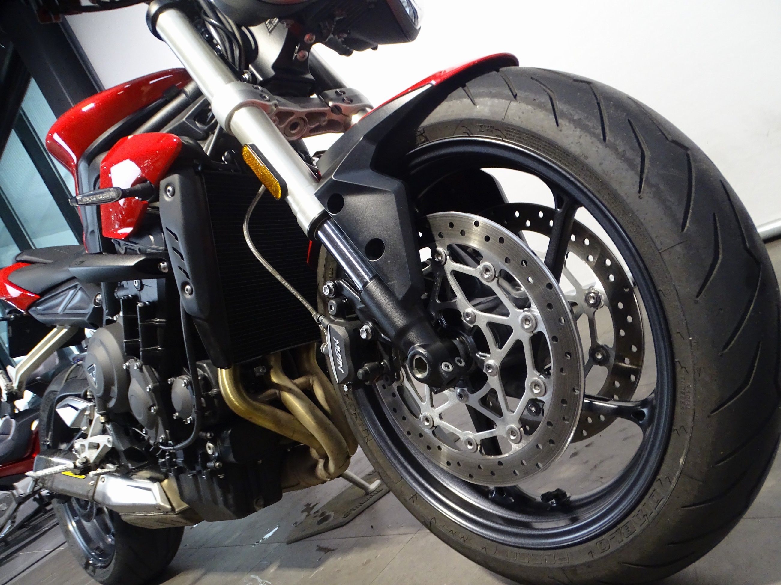 TRIUMPH STREET TRIPLE S A2