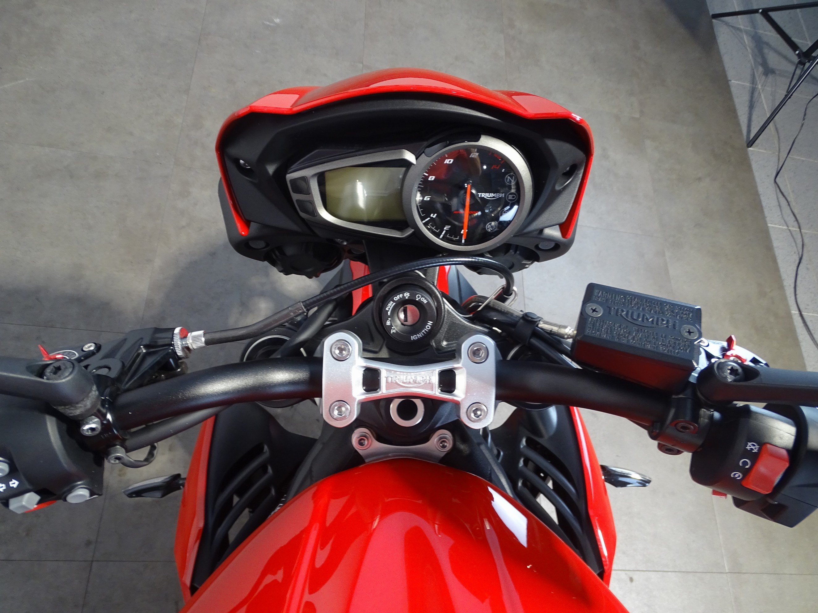 TRIUMPH STREET TRIPLE S A2