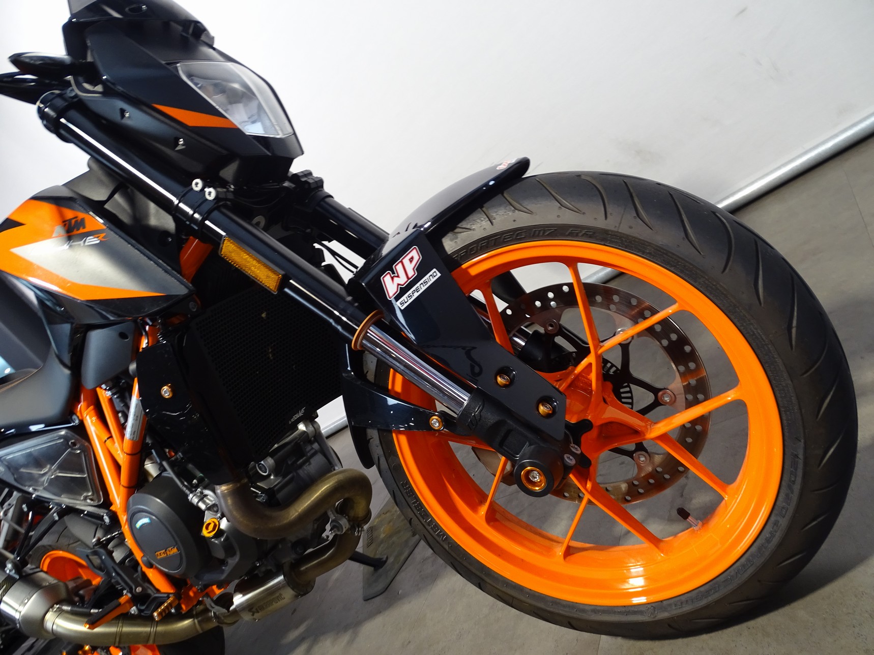 KTM 690 DUKE R ABS