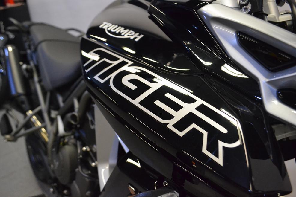 TRIUMPH TIGER 800 XR