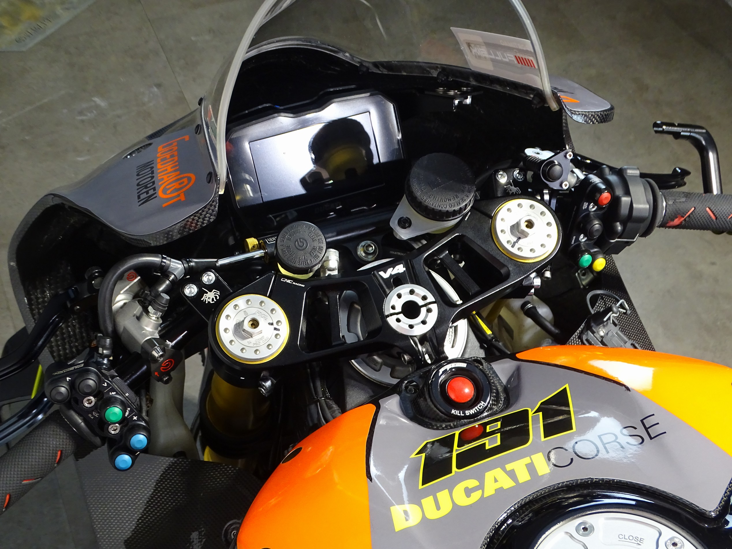 DUCATI PANIGALE V4 R