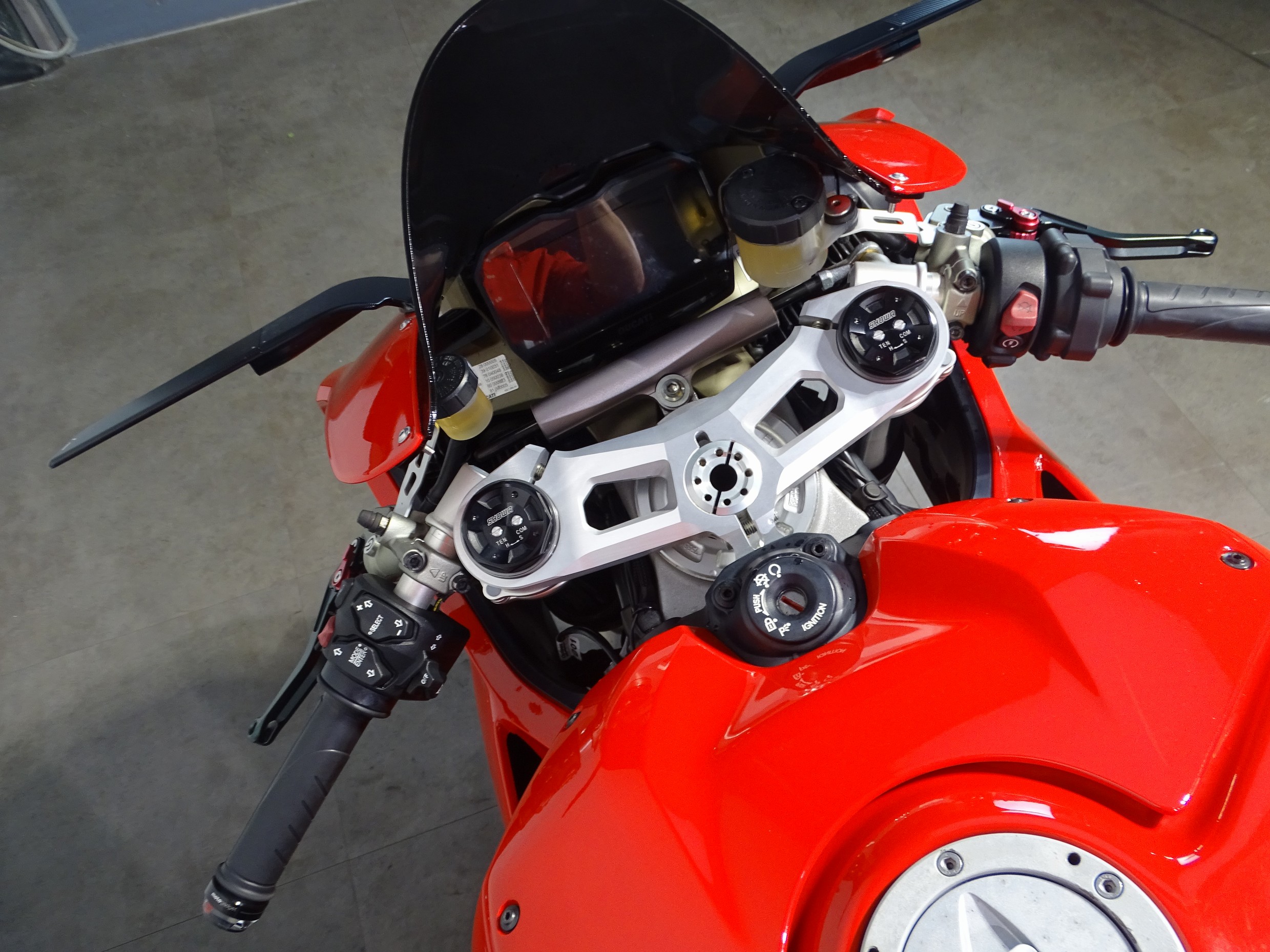 DUCATI PANIGALE V4
