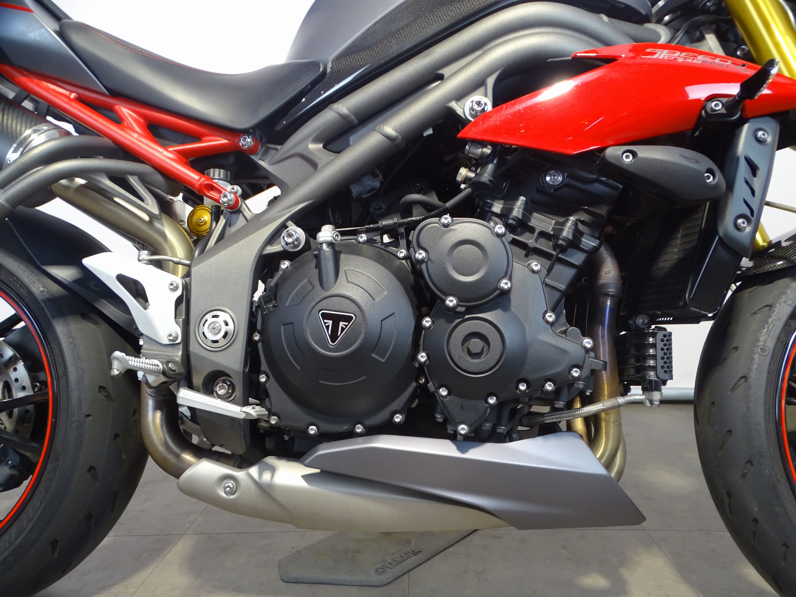 TRIUMPH SPEED TRIPLE R ABS