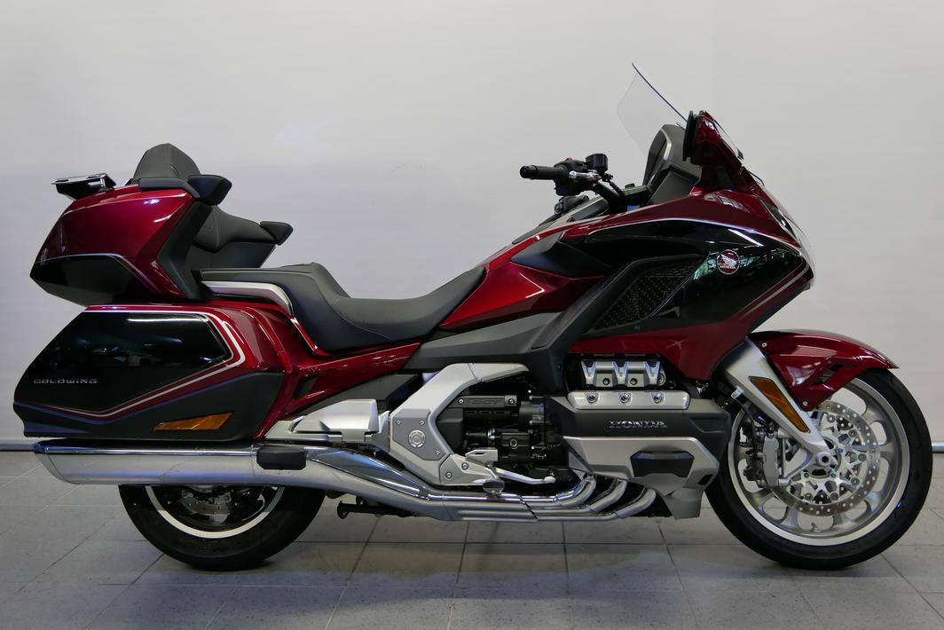 HONDA GL 1800 TOURING DELUXE DCT