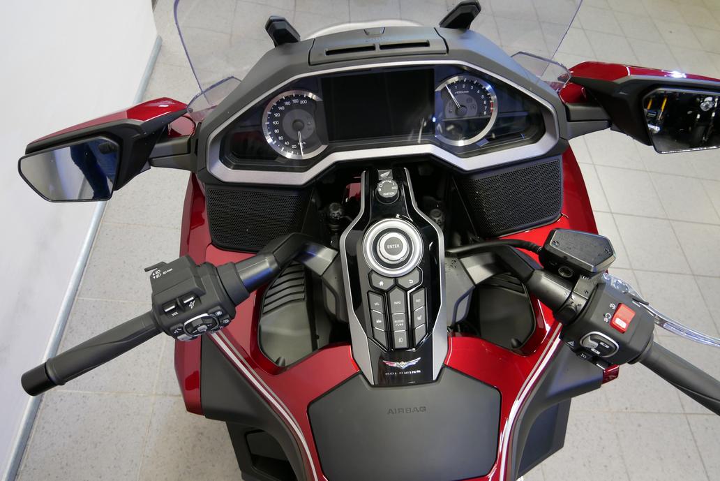 HONDA GL 1800 TOURING DELUXE DCT