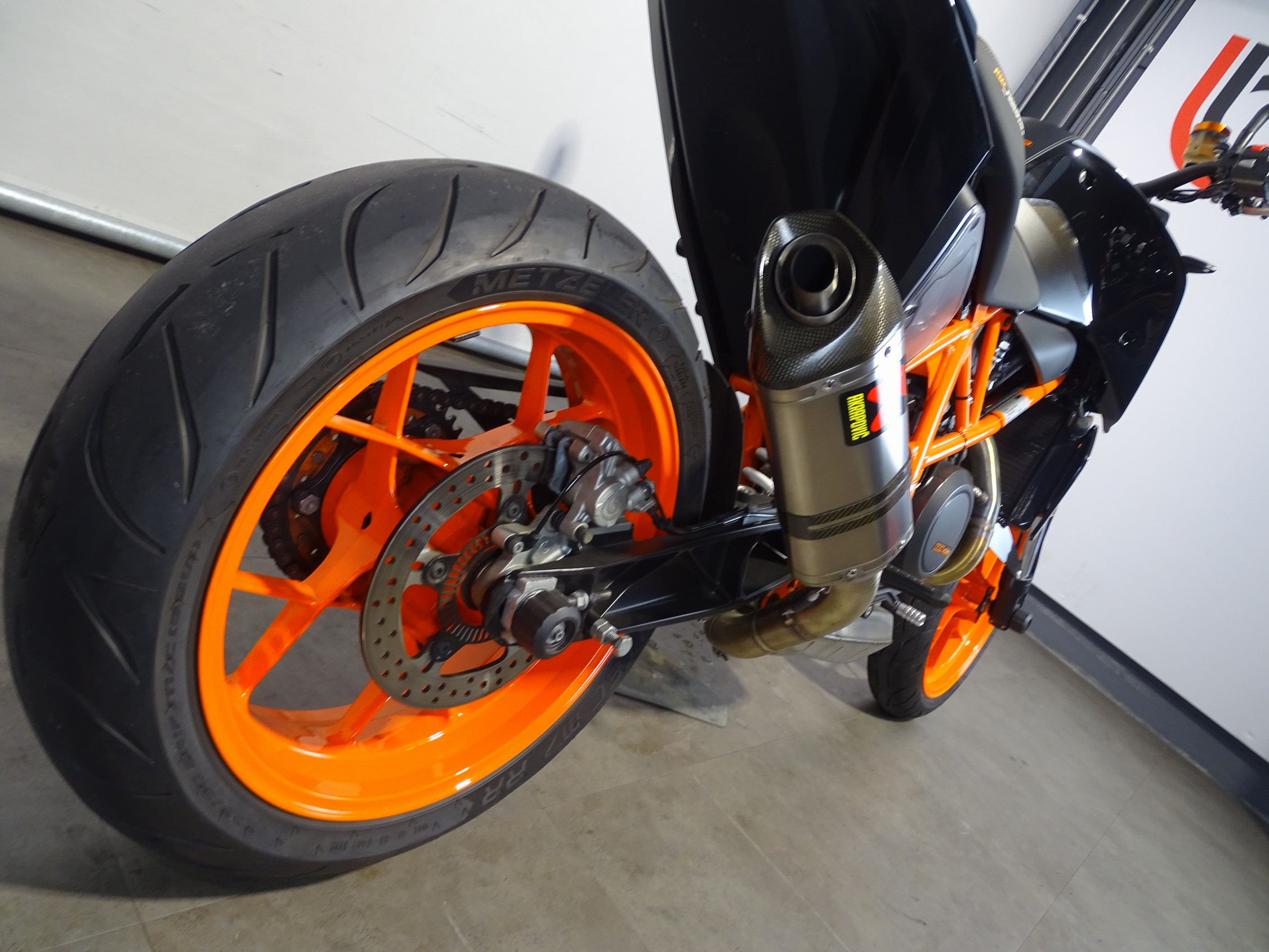 KTM 690 DUKE R ABS