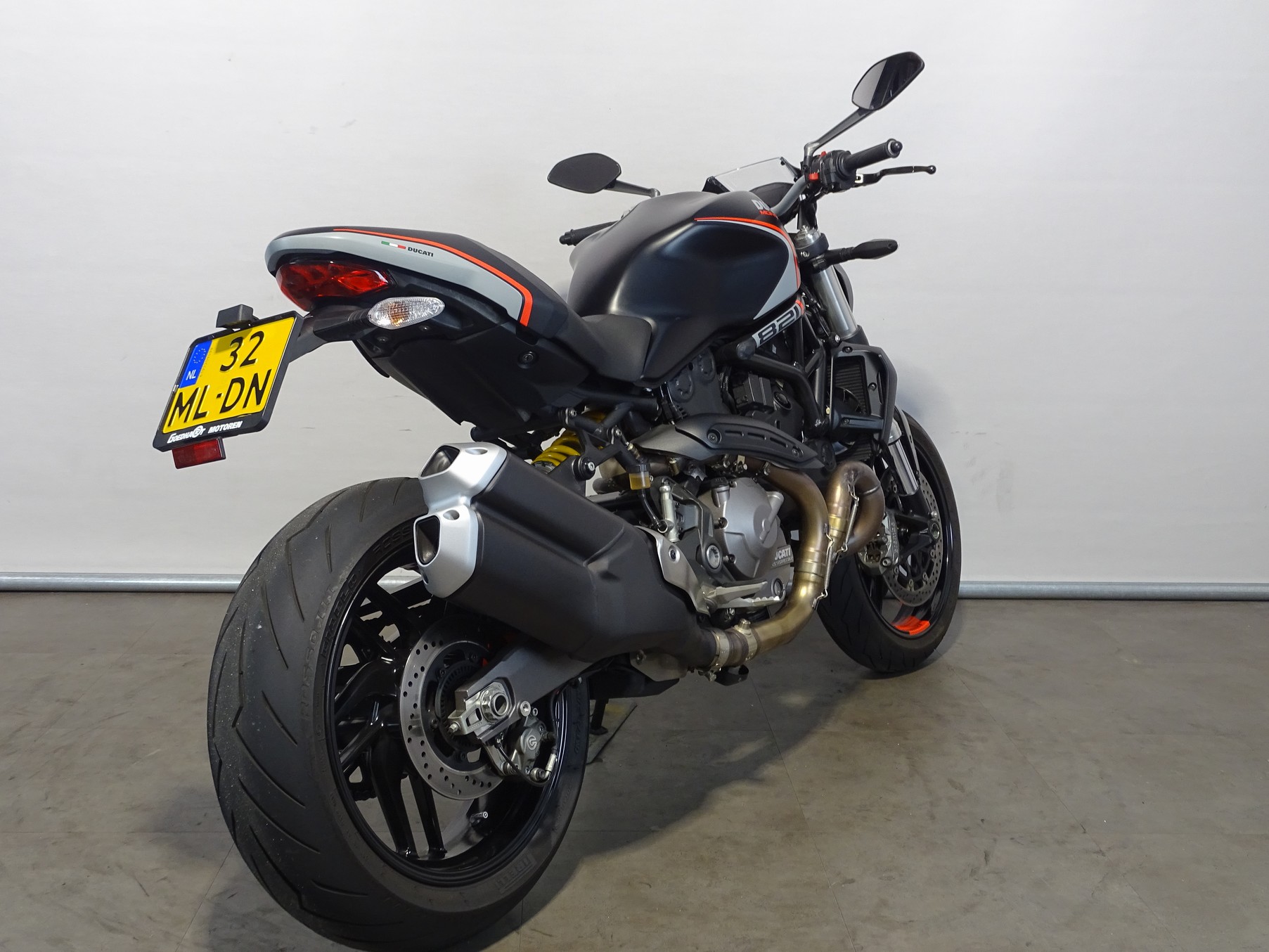 DUCATI MONSTER 821 STEALTH