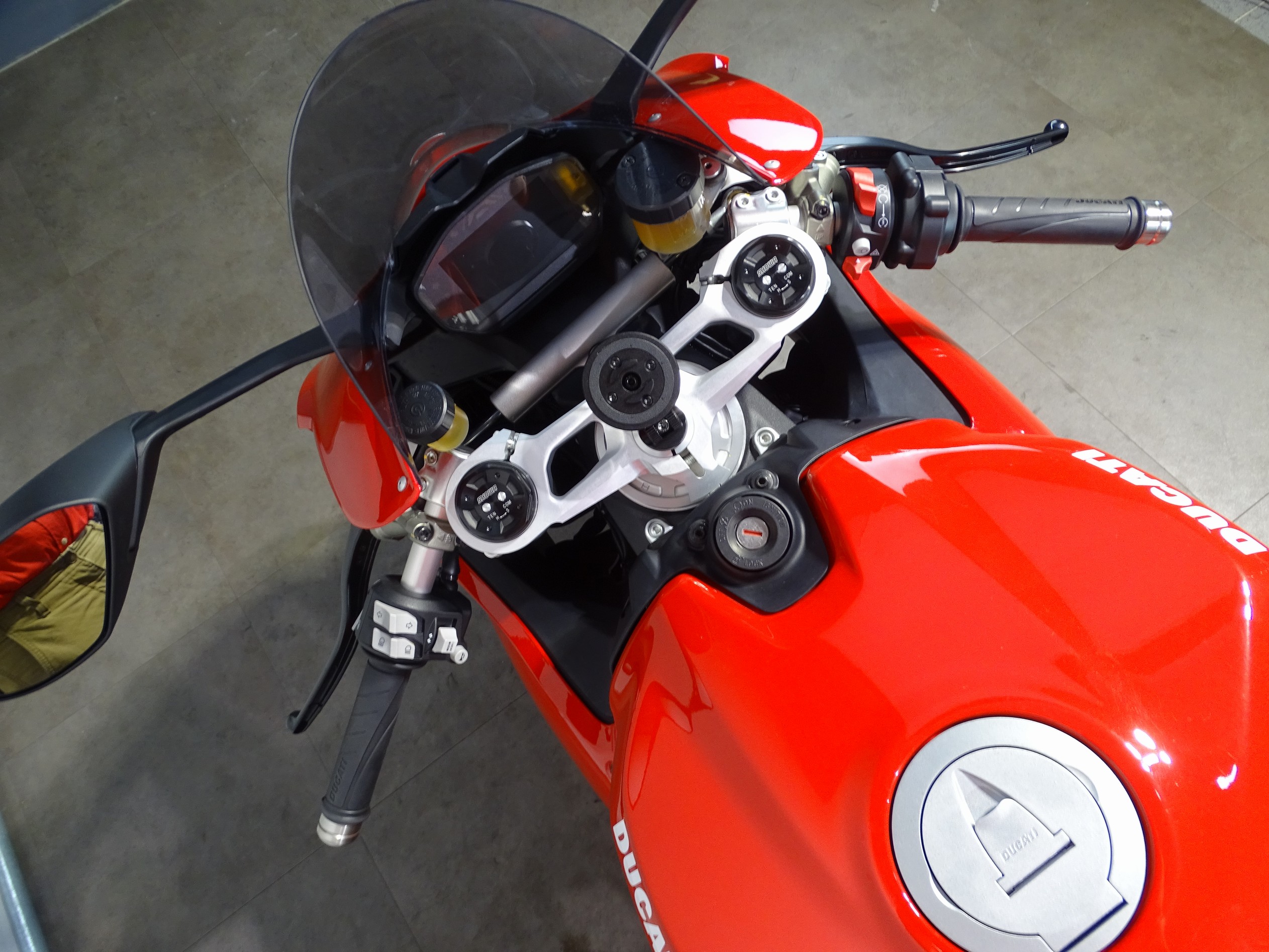 DUCATI PANIGALE V2