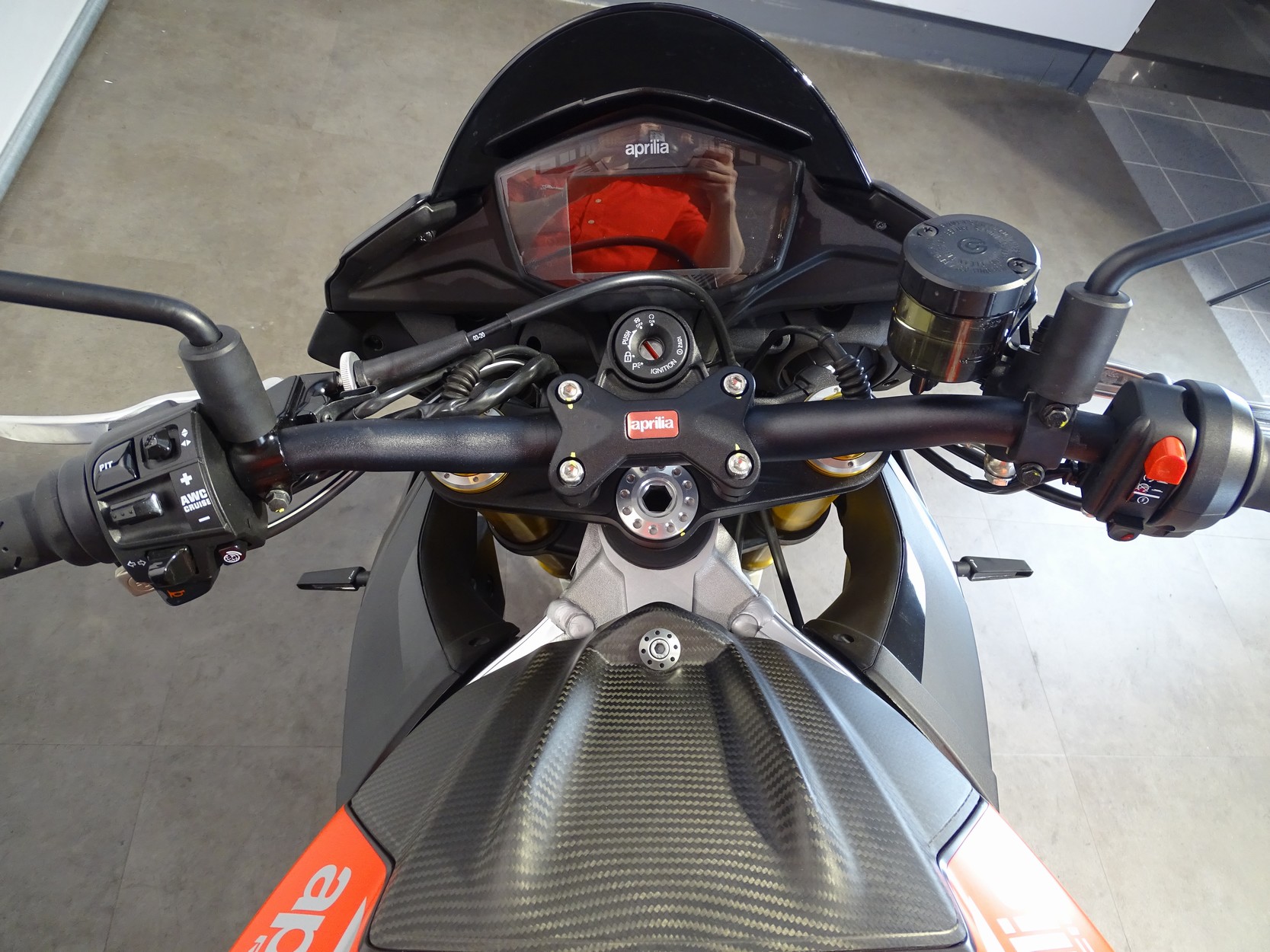APRILIA TUONO V4 1100 E FACTORY