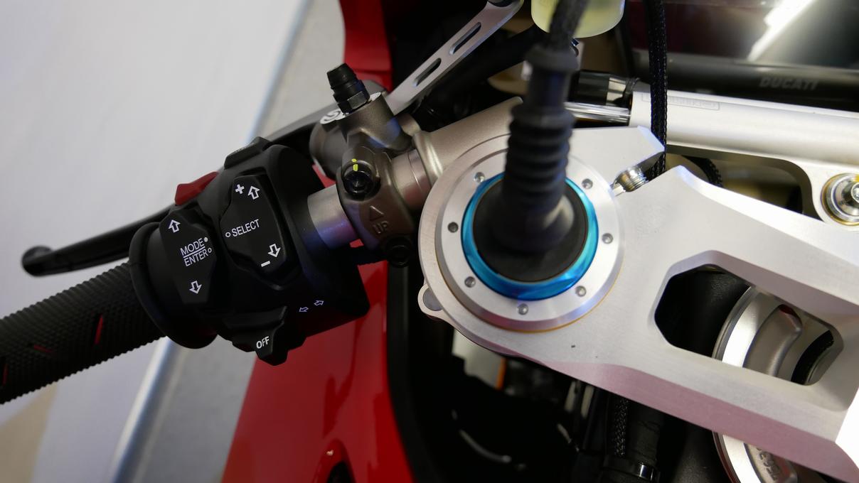 DUCATI - PANIGALE V4 S